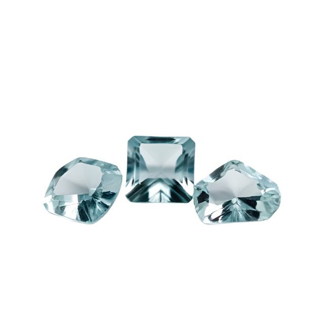 RARE !! SAPHIR VERT BLEU D'AUSTRALIE : 5.5 mm x 4.5 mm RARE !! SAPHIR VERT BLEU D'AUSTRALIE : 5.5 mm x 4.5 mm