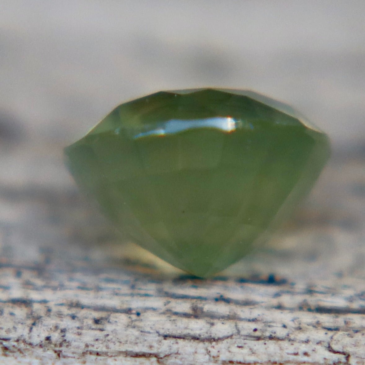 0.58 Carat Natural Green Yellow Parti Sapphire – Unheated Madagascar Round Cut VS Loose Sapphire (Authenticity Confirmed) - Sapphirepal