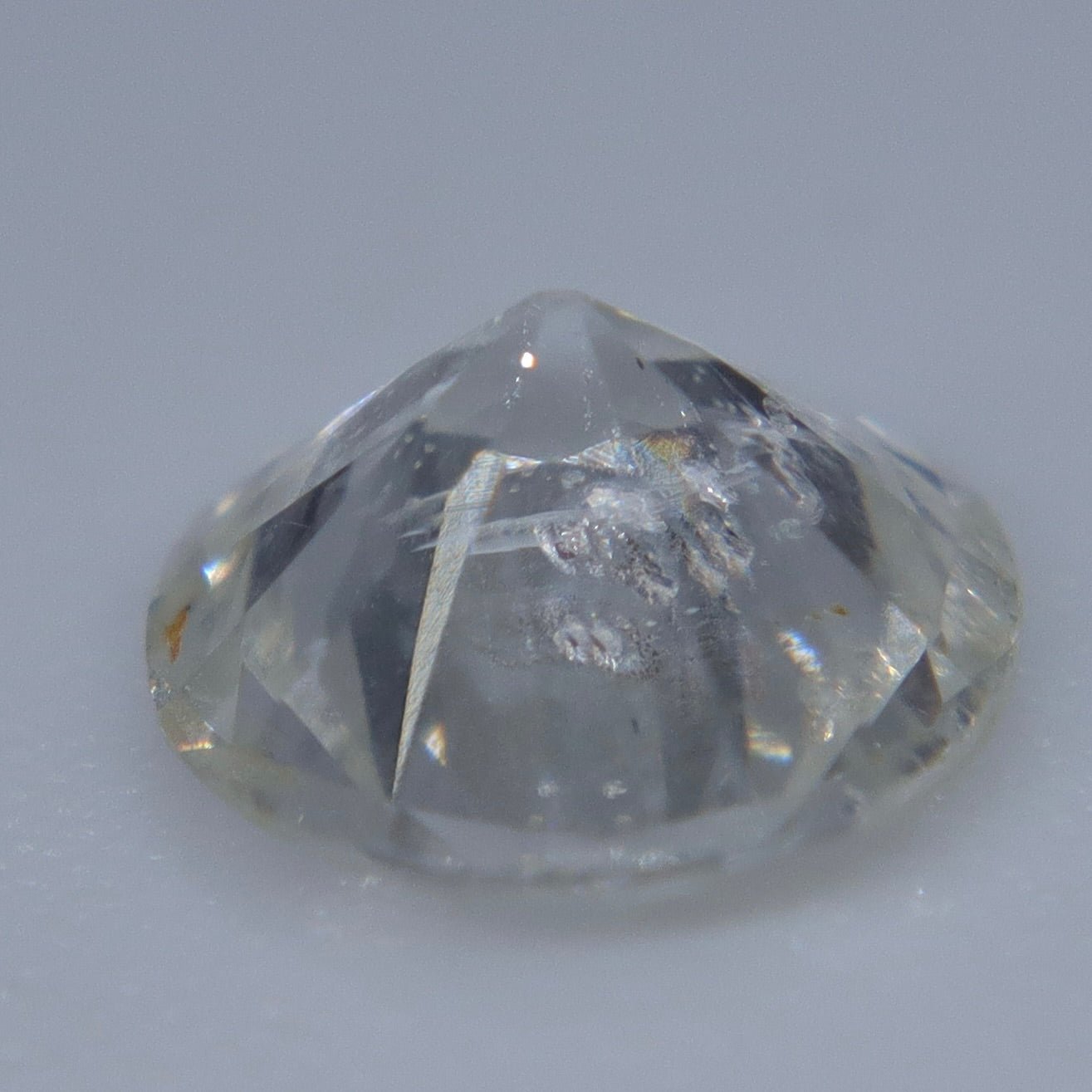 0.70ct Natural White Sapphire – Unheated Ceylon Round - Sapphirepal