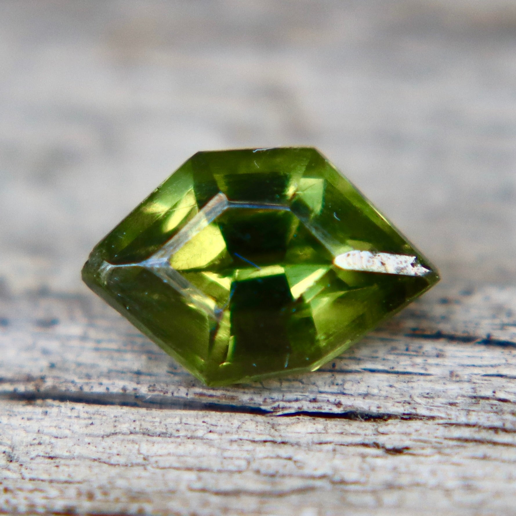 0.71 Carat Natural Green Zircon | Fancy Freeform Cut | Unheated & Untreated | Ceylon Origin - Sapphirepal
