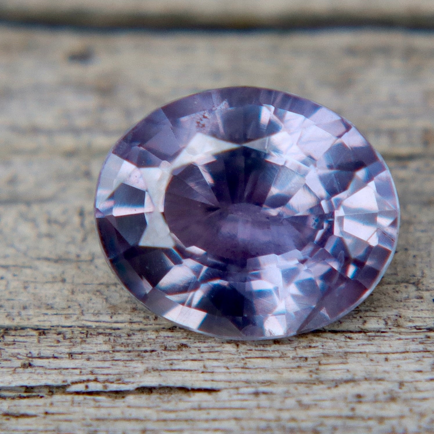 0.75 ct Natural Purple Sapphire – Oval Cut (Ceylon, Unheated &amp; Untreated) - Sapphirepal