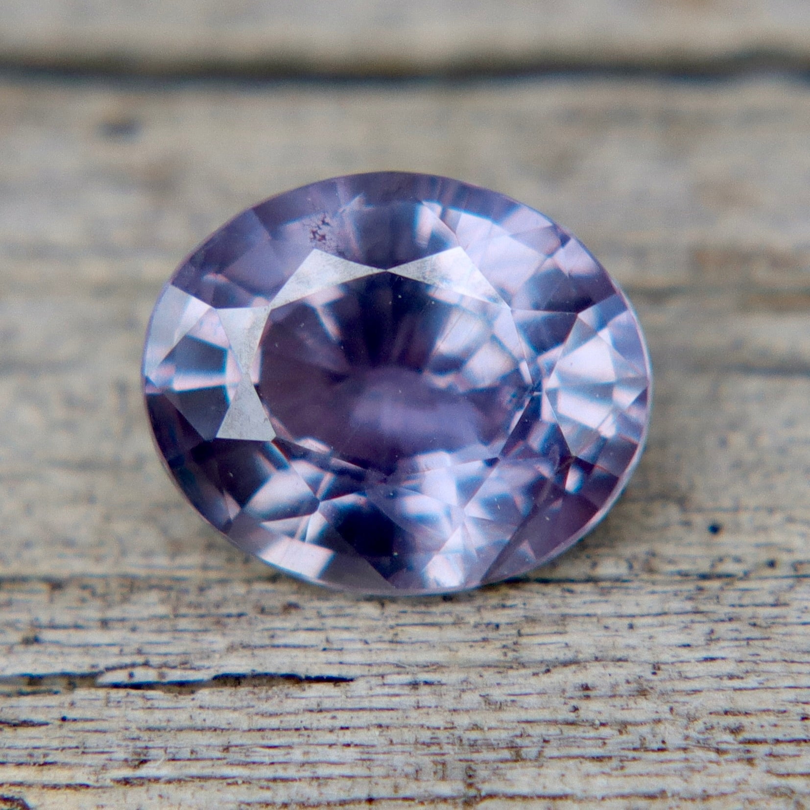 0.75 ct Natural Purple Sapphire – Oval Cut (Ceylon, Unheated &amp; Untreated) - Sapphirepal