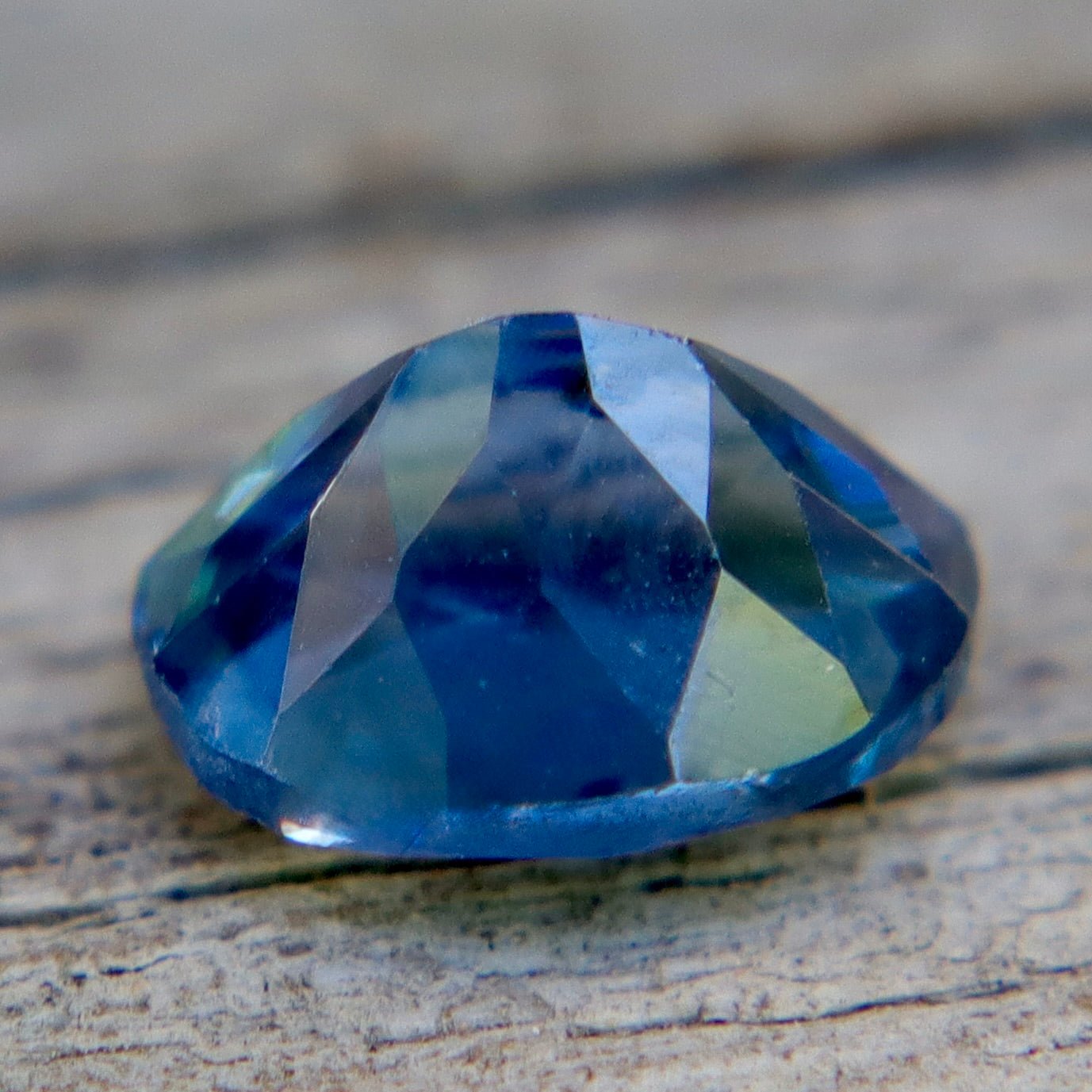 0.85 Carat Natural Teal Blue Sapphire – Oval Cut | Ceylon Origin - Sapphirepal