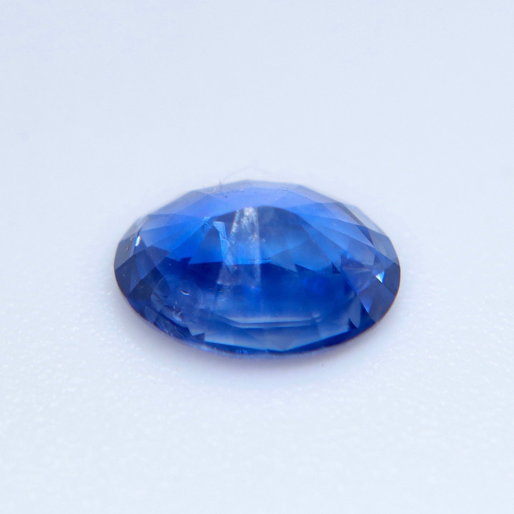 0.86 ct Natural Blue Sapphire – Oval Cut, Eye Clean, Ceylon (Heated) | Earth - Sourced Loose Sapphire from Australia - Sapphirepal