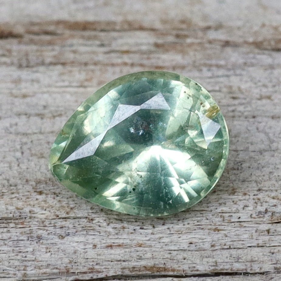 0.87 ct Natural Green Sapphire – Pear Cut, Ceylon (Untreated) | Earth - Sourced Loose Sapphire from Australia - Sapphirepal