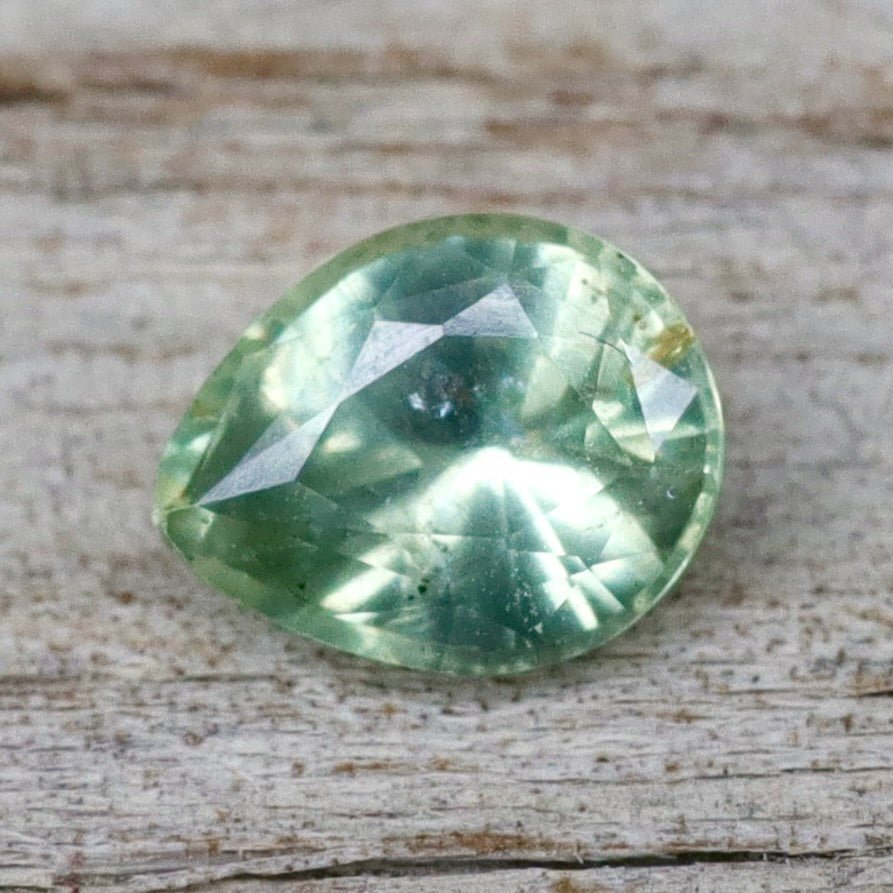 0.87 ct Natural Green Sapphire – Pear Cut, Ceylon (Untreated) | Earth - Sourced Loose Sapphire from Australia - Sapphirepal