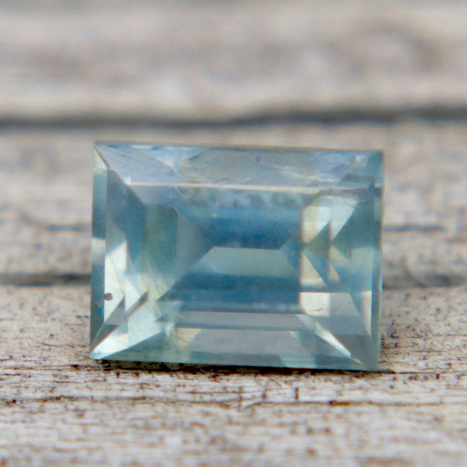 0.90 Carat Natural Aqua - Green Sapphire – Rectangular Step Cut (Madagascar, Untreated) - Sapphirepal