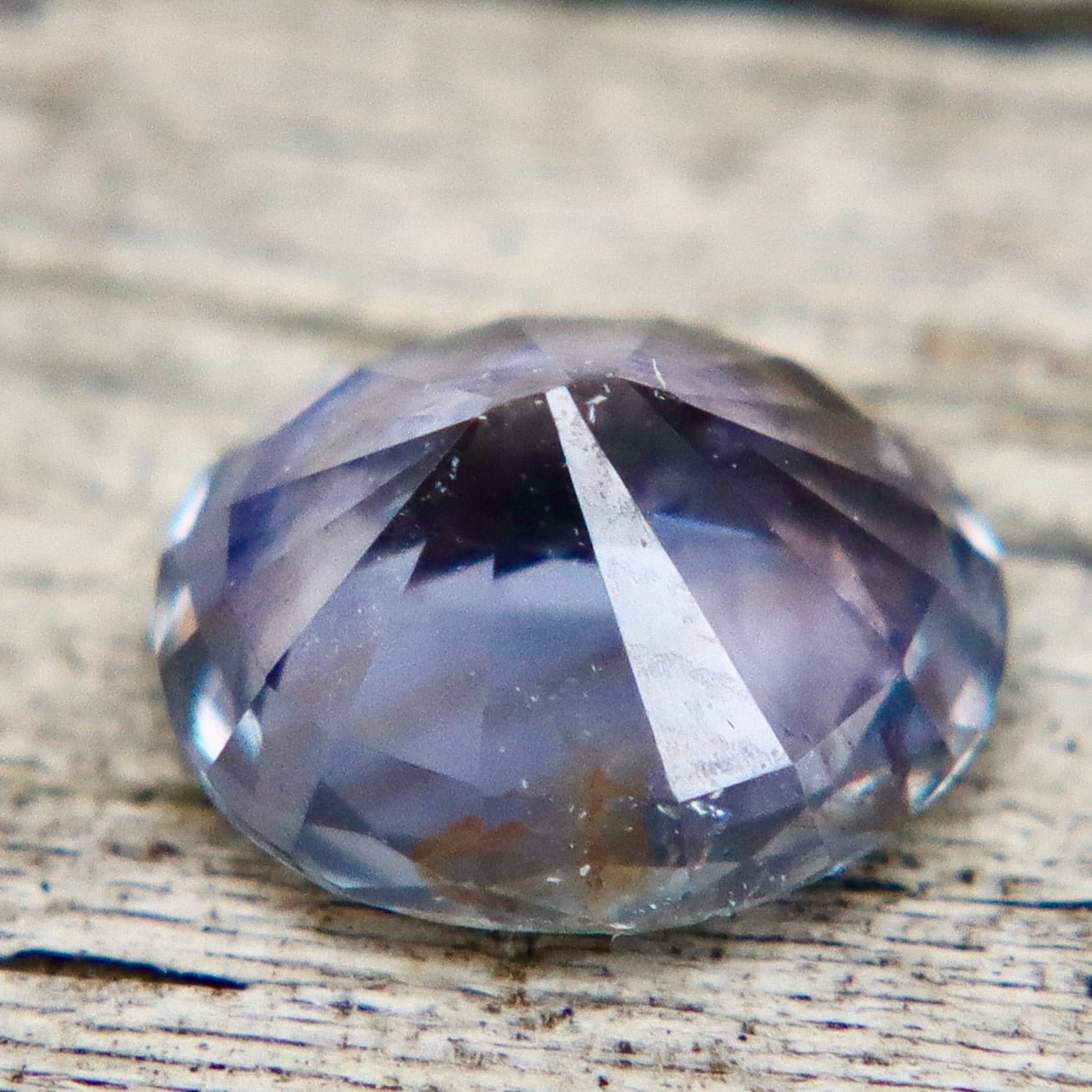 0.90 Carat Natural Purple Sapphire – Oval Cut (Ceylon, Untreated, SI) - Sapphirepal