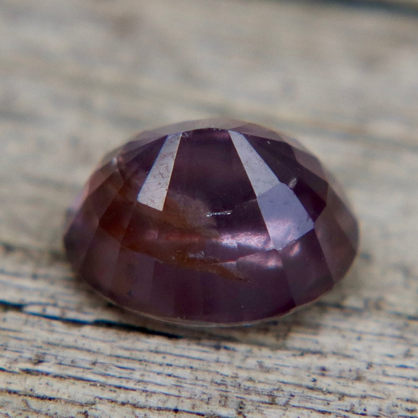 0.90 Carat Natural Purple Sapphire – Oval Cut (Madagascar, Untreated) - Sapphirepal