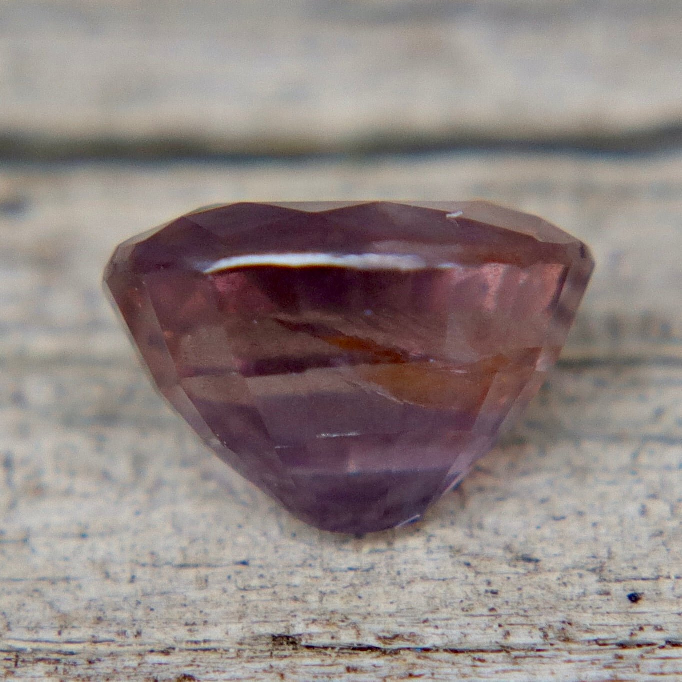 0.90 Carat Natural Purple Sapphire – Oval Cut (Madagascar, Untreated) - Sapphirepal