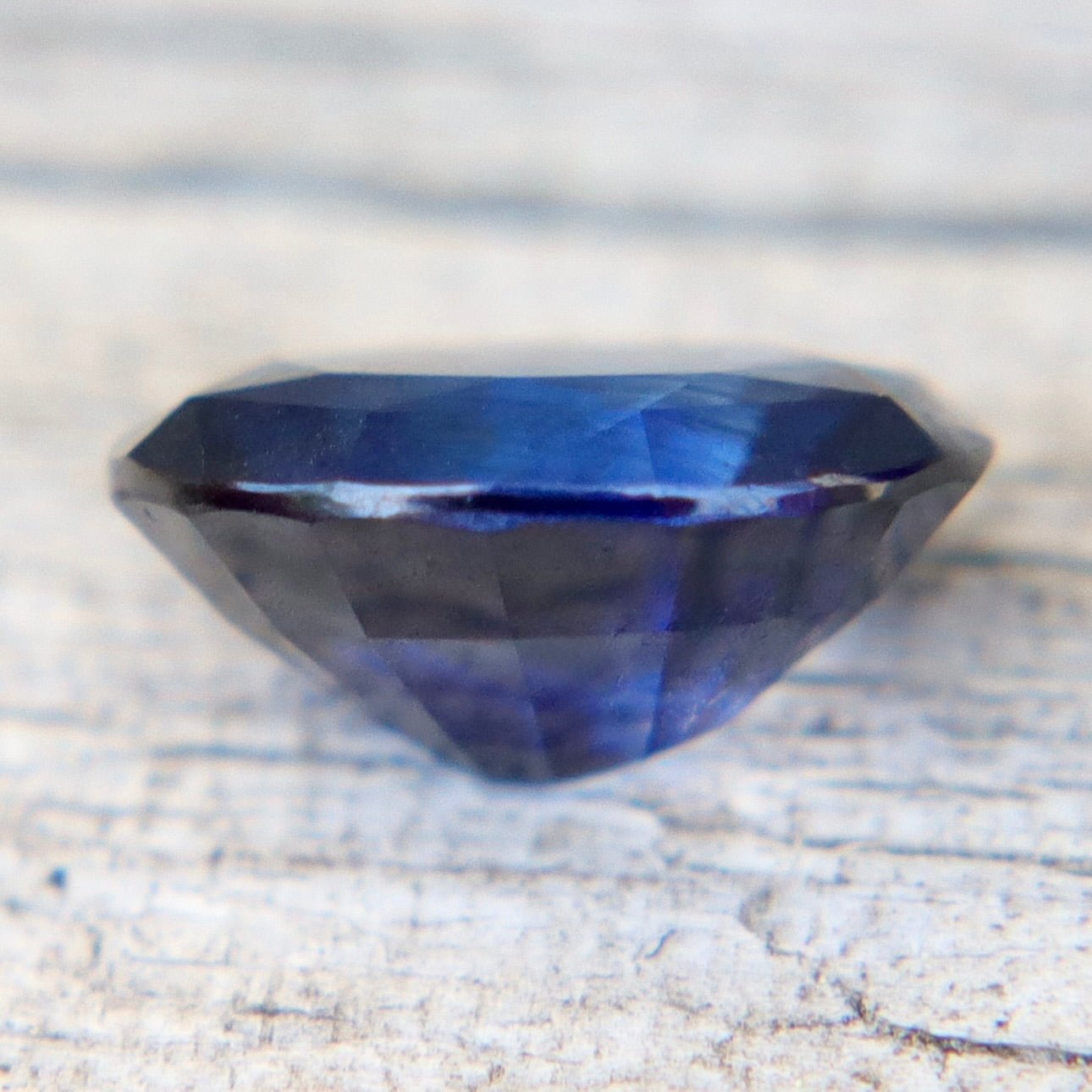 0.91ct Natural Blue - White Bi - Color Sapphire – Oval Cut (Ceylon, Unheated, VVS) - Sapphirepal