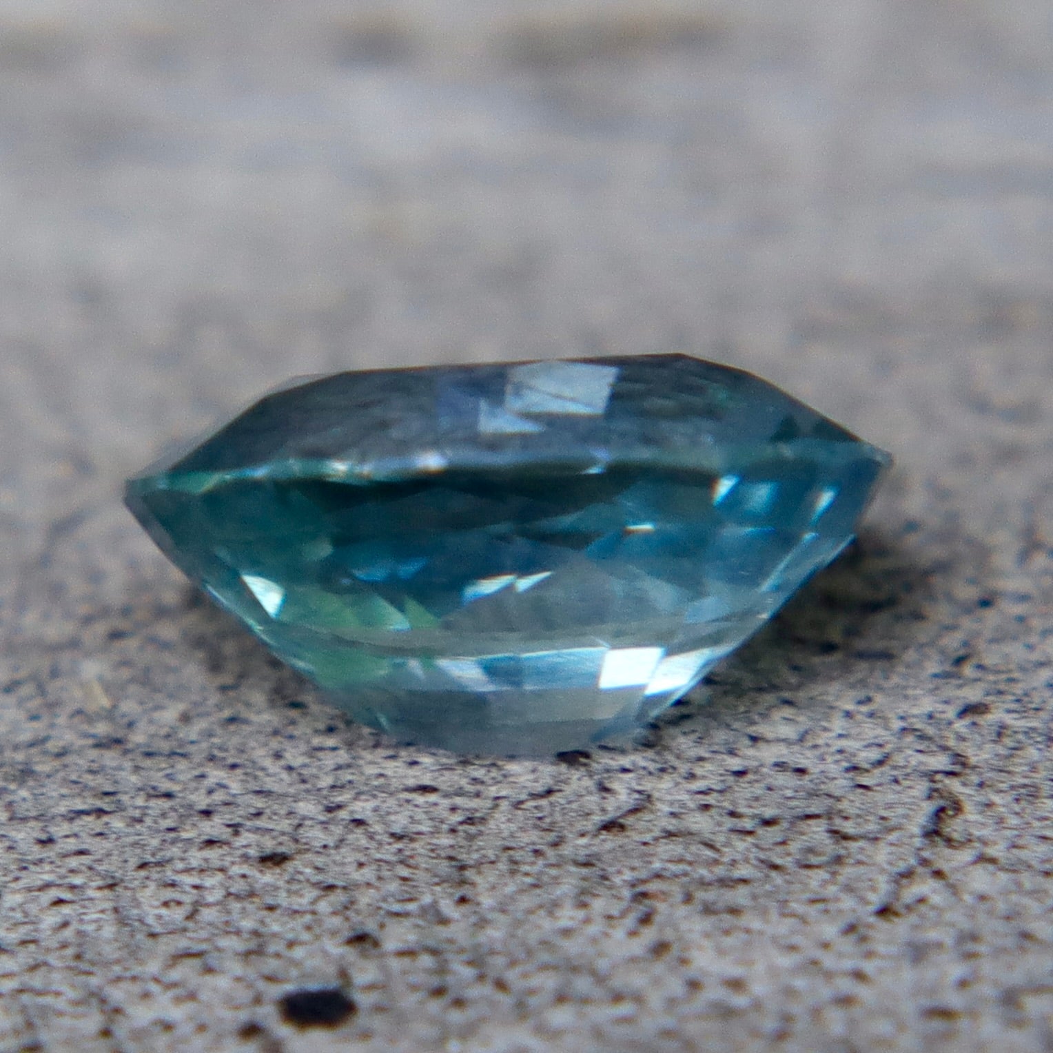 0.95ct Natural Blue Green Sapphire | Oval Cut Unheated Untreated Loose Gemstone - Sapphirepal