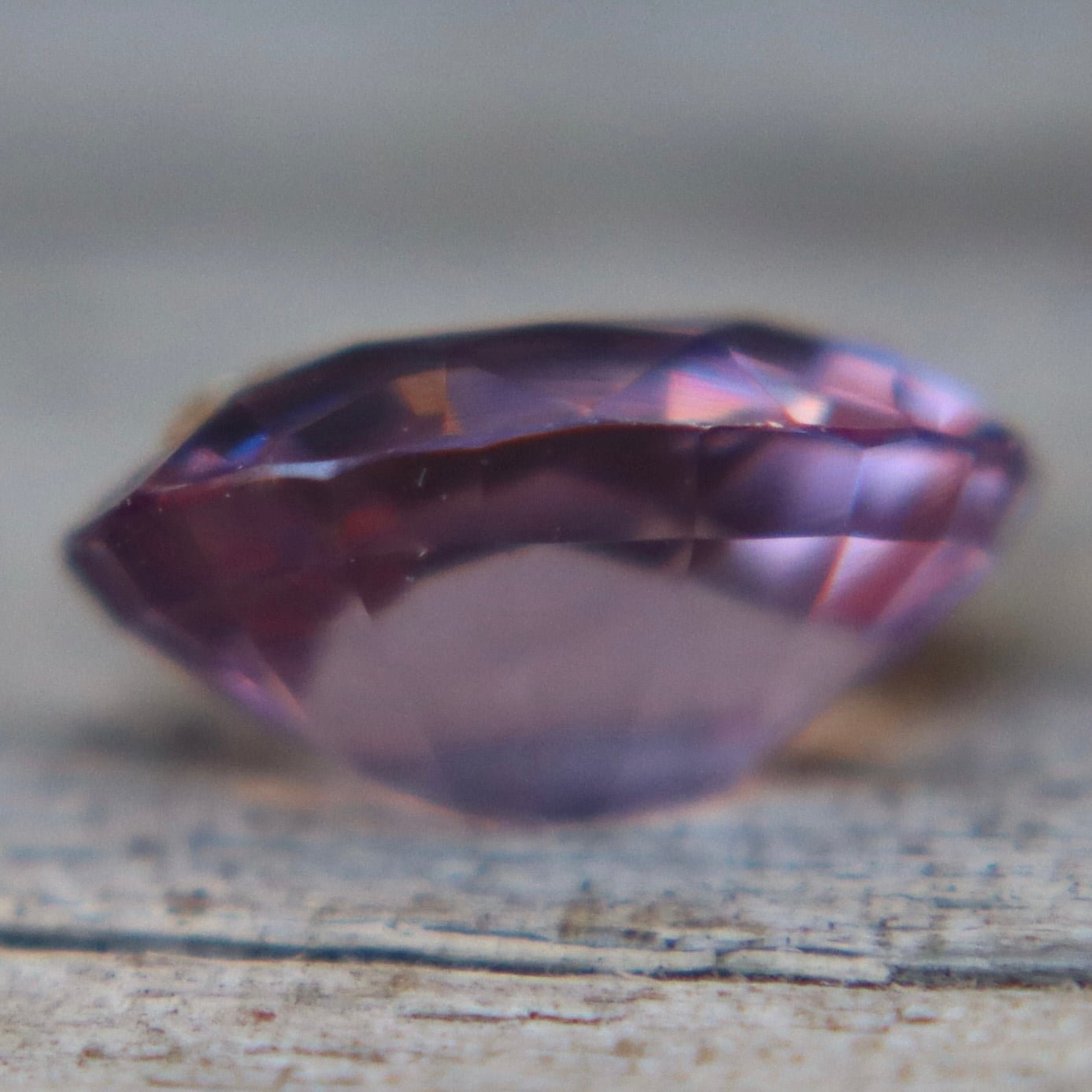 0.96 Carat Natural Pink Sapphire – Unheated Oval Cut Ceylon Gemstone - Sapphirepal