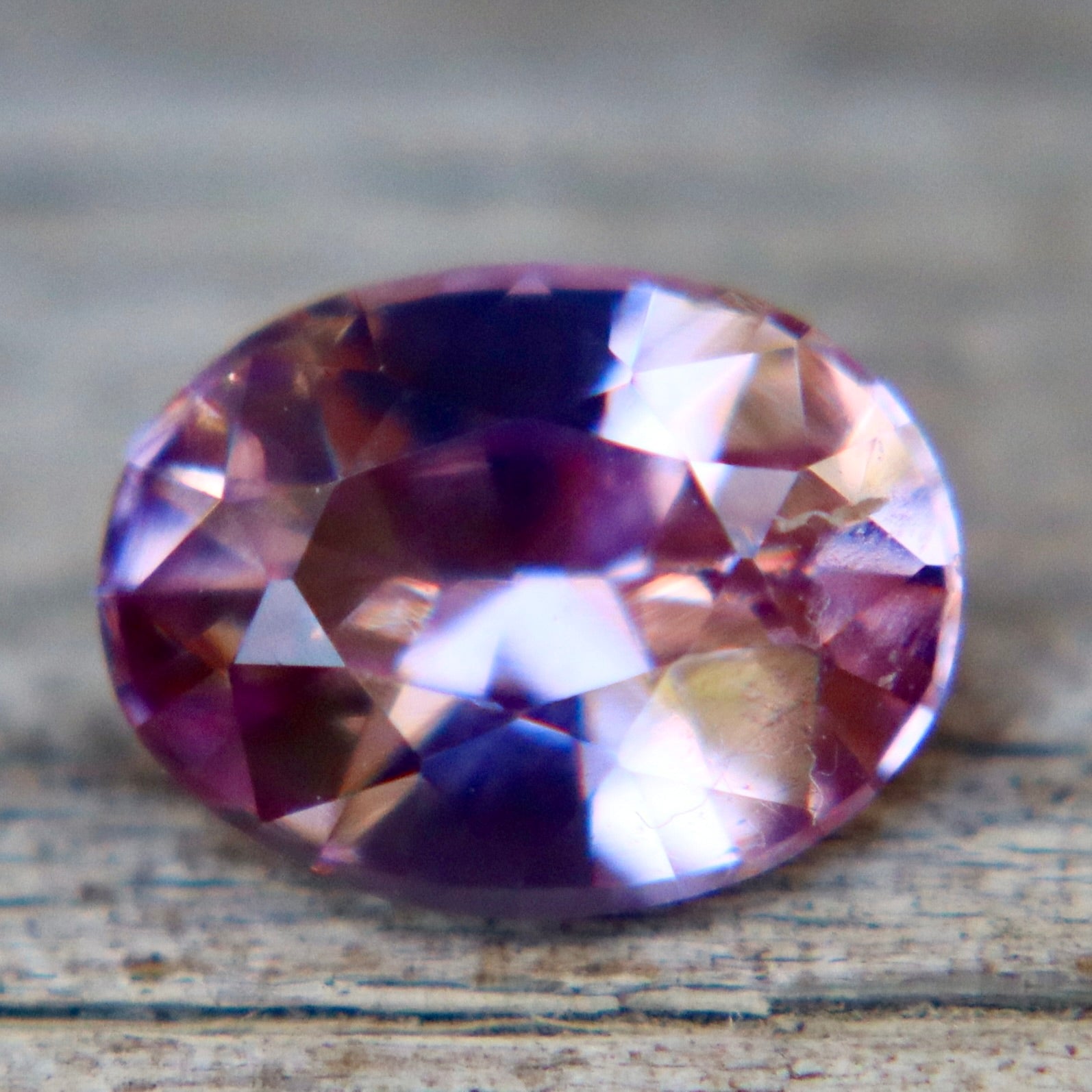 0.96 Carat Natural Pink Sapphire – Unheated Oval Cut Ceylon Gemstone - Sapphirepal