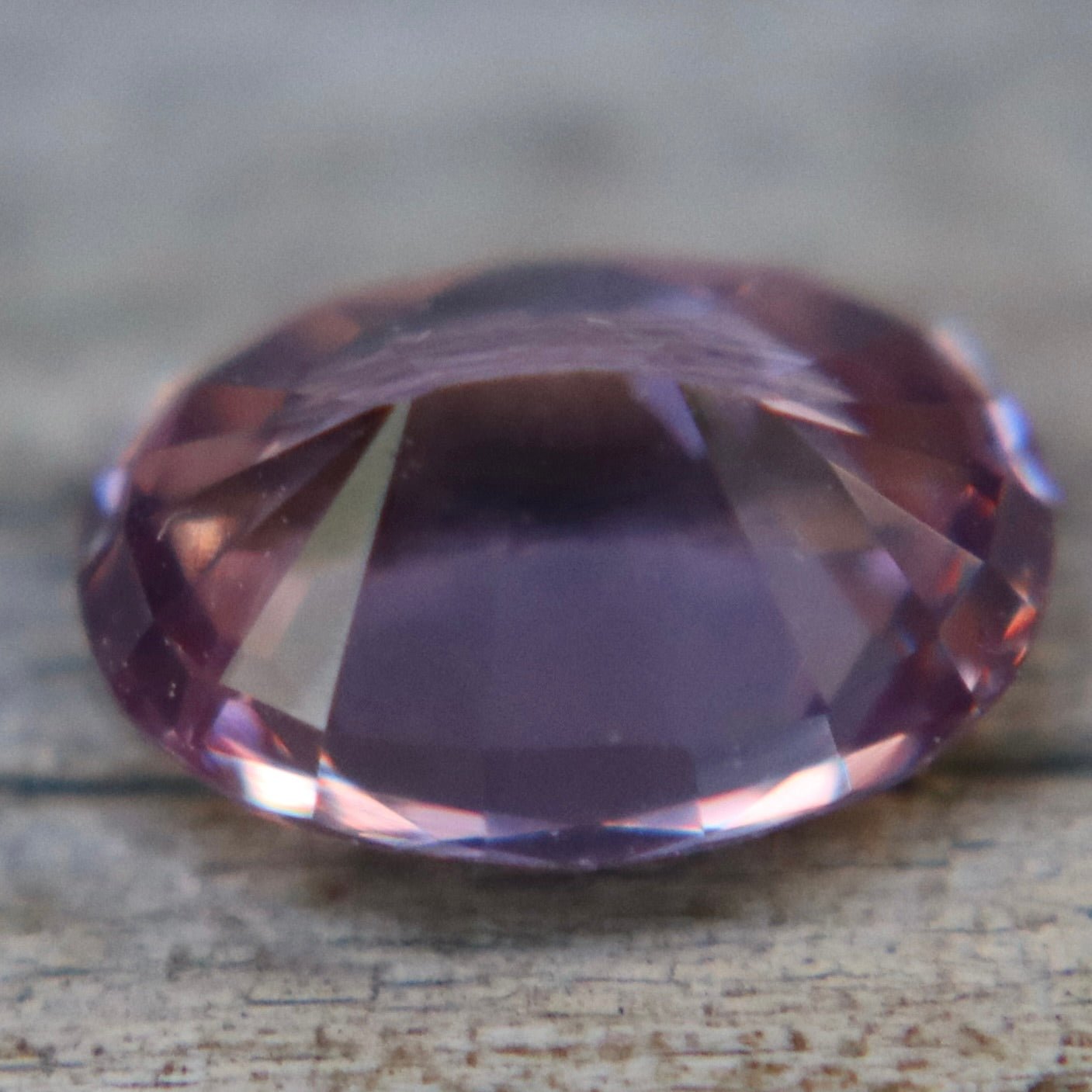 0.96 Carat Natural Pink Sapphire – Unheated Oval Cut Ceylon Gemstone - Sapphirepal