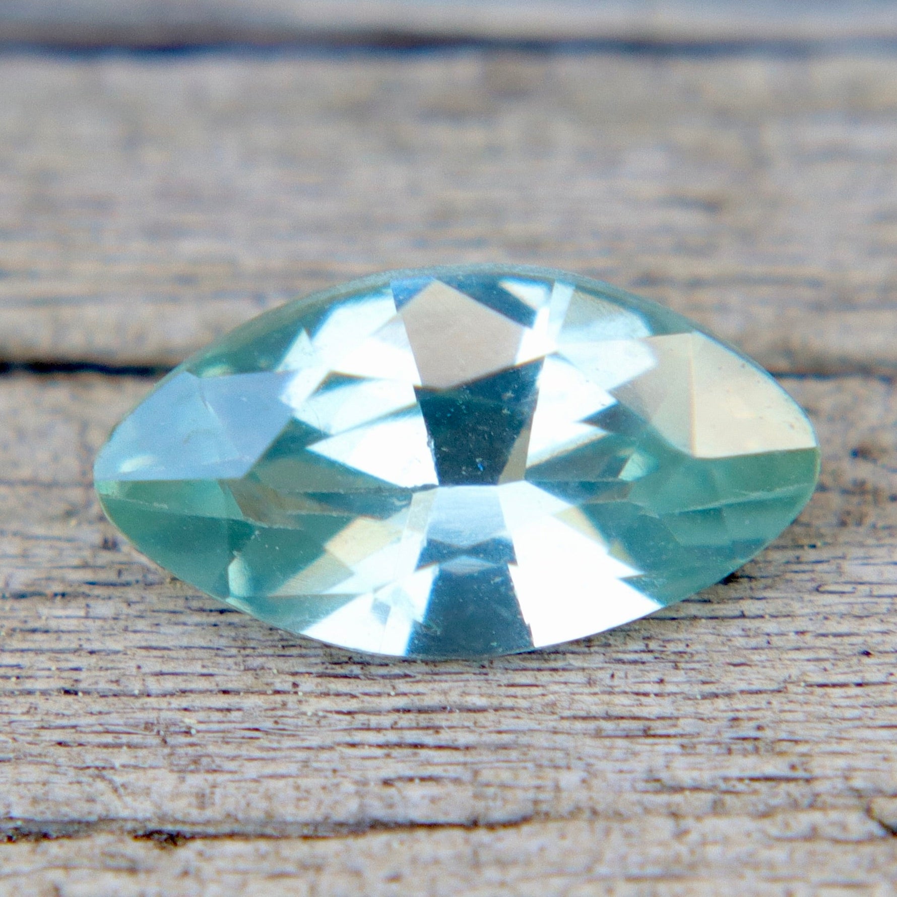 0.96ct Natural Green Sapphire – Marquise Cut (Ceylon, Unheated, VS) - Sapphirepal