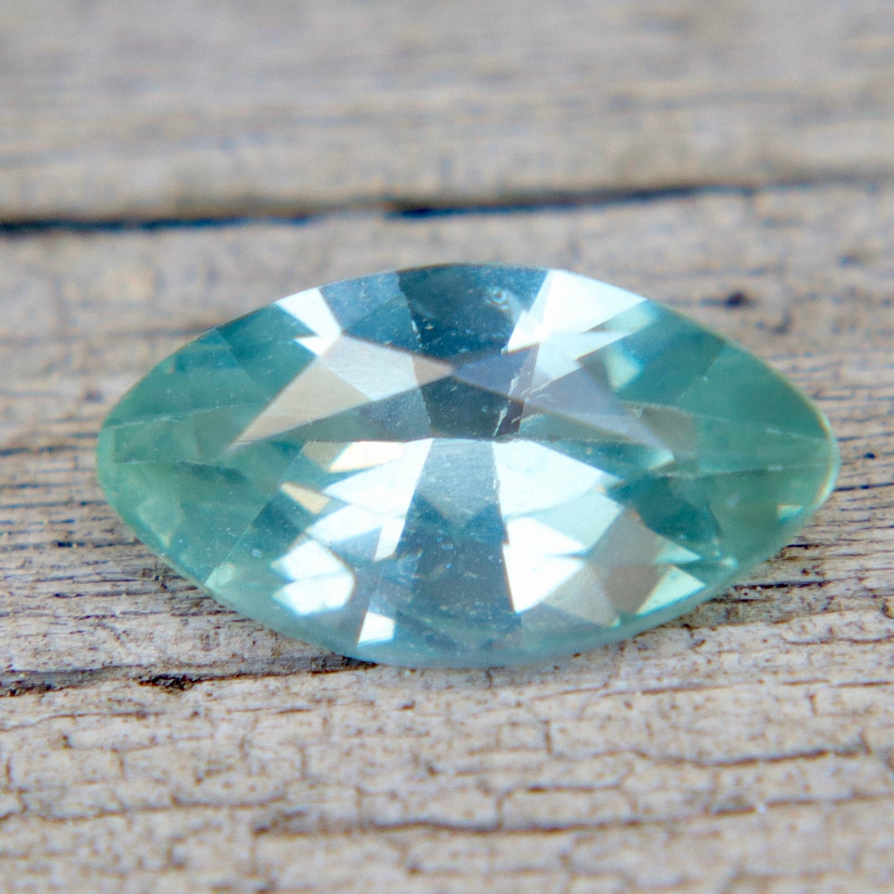 0.96ct Natural Green Sapphire – Marquise Cut (Ceylon, Unheated, VS) - Sapphirepal