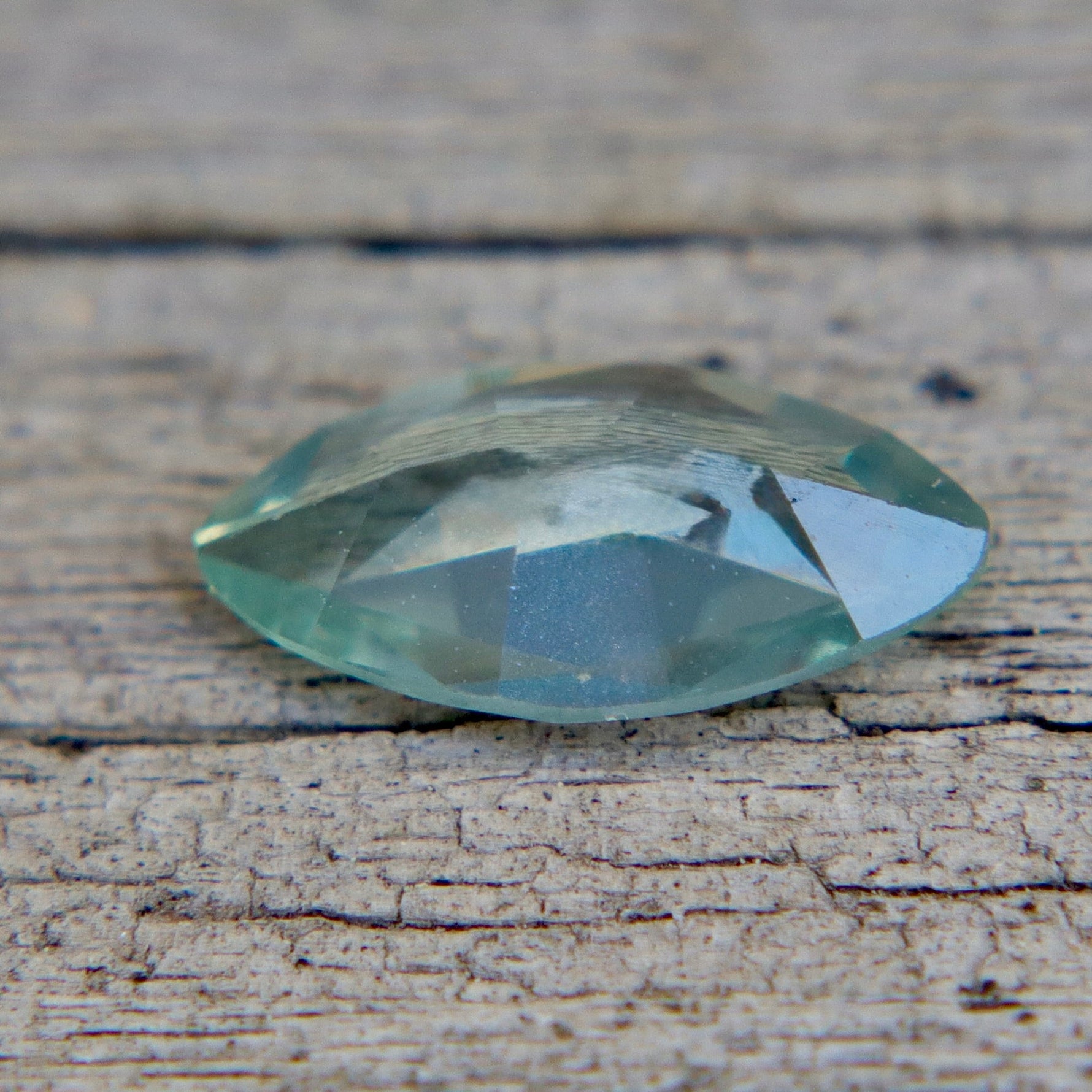0.96ct Natural Green Sapphire – Marquise Cut (Ceylon, Unheated, VS) - Sapphirepal