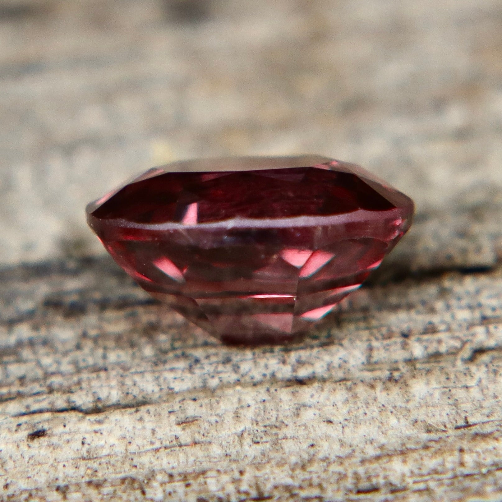 1.00 Carat Unheated Natural Brown Sapphire – Madagascan Origin - Sapphirepal