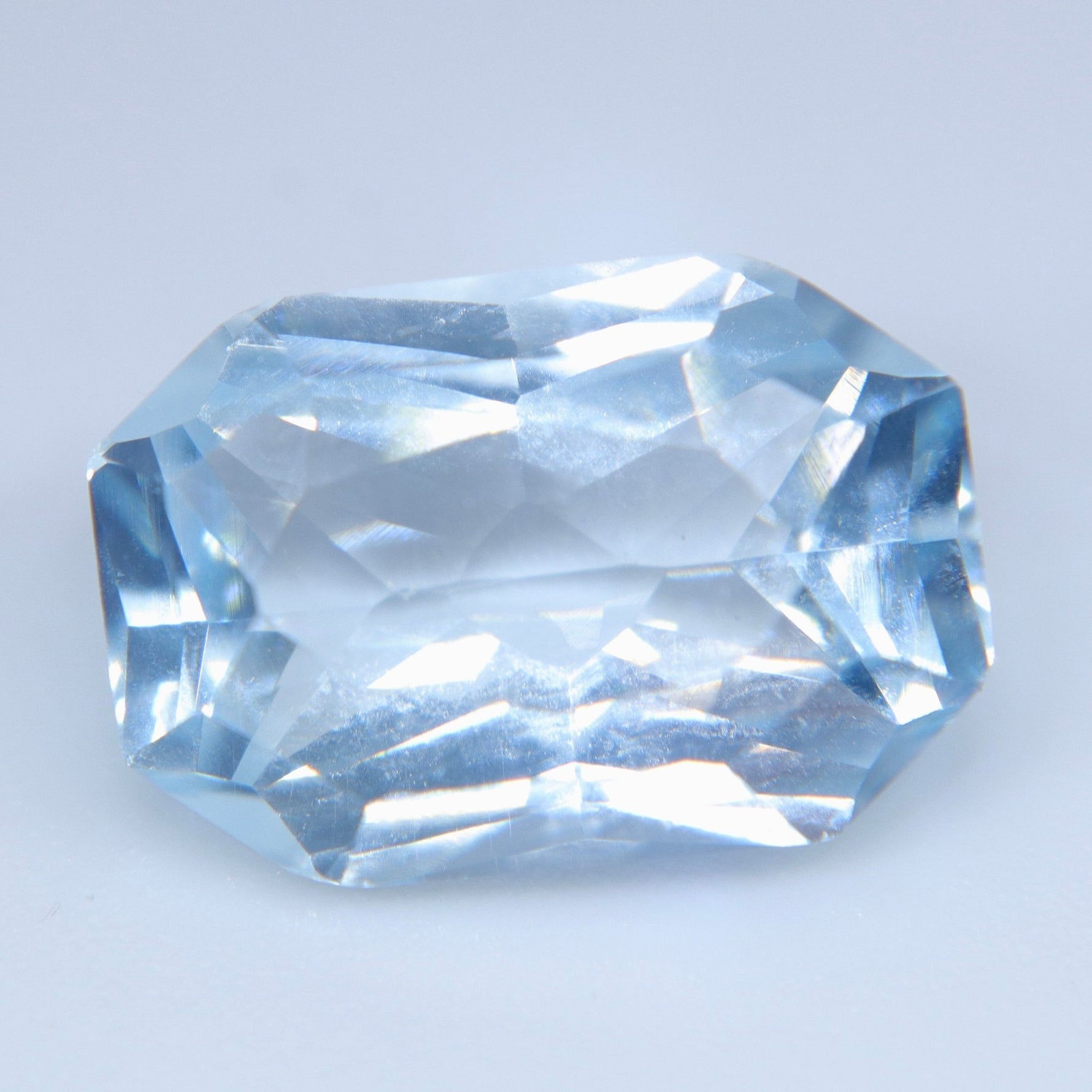 100% Natural Aquamarine 4.76 Carat Emerald Cut | Ceylon VVS | - Sapphirepal
