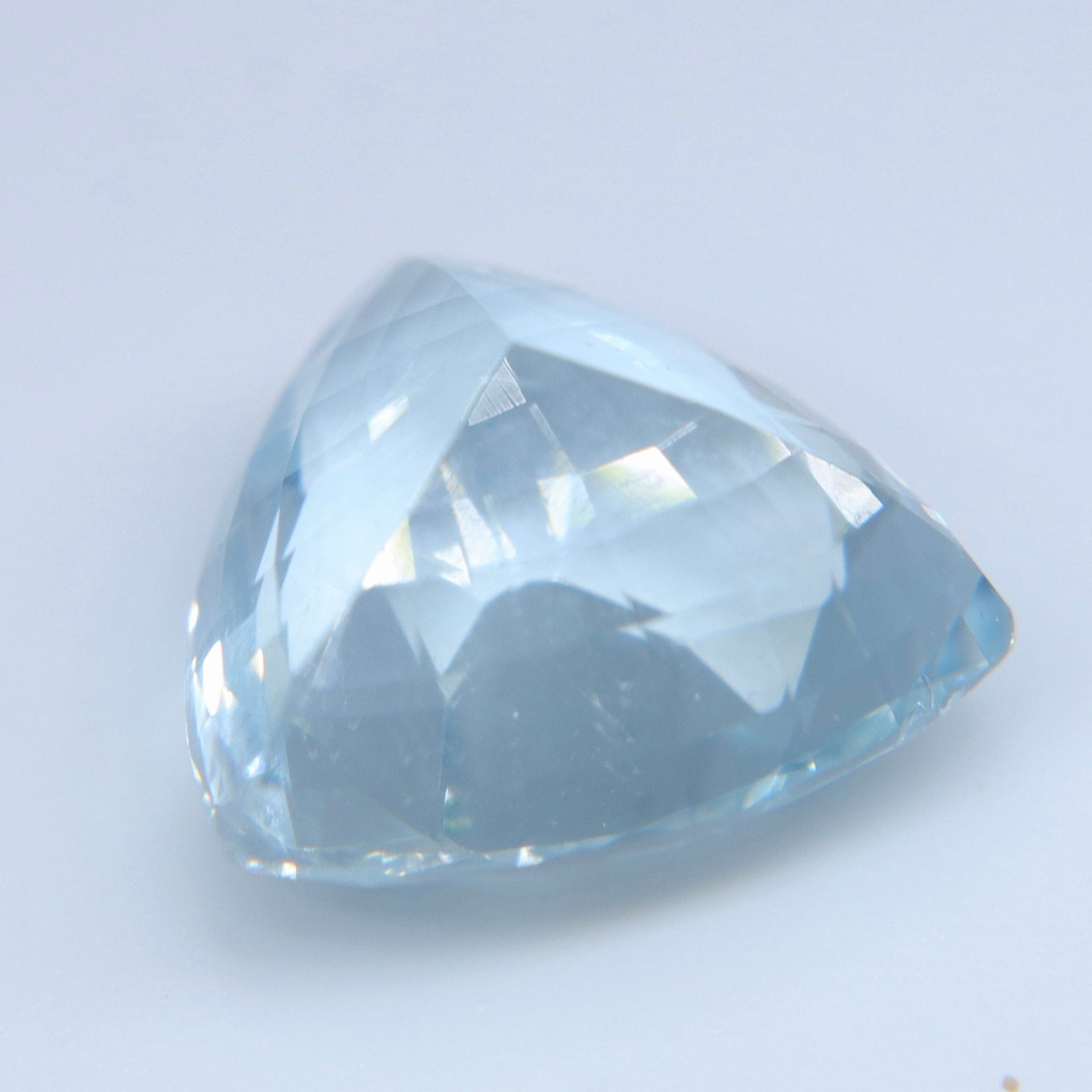 100% Natural Aquamarine 7.37 Carat Trillion Cut | Ceylon VVS | Loose Faceted Gemstone - Sapphirepal