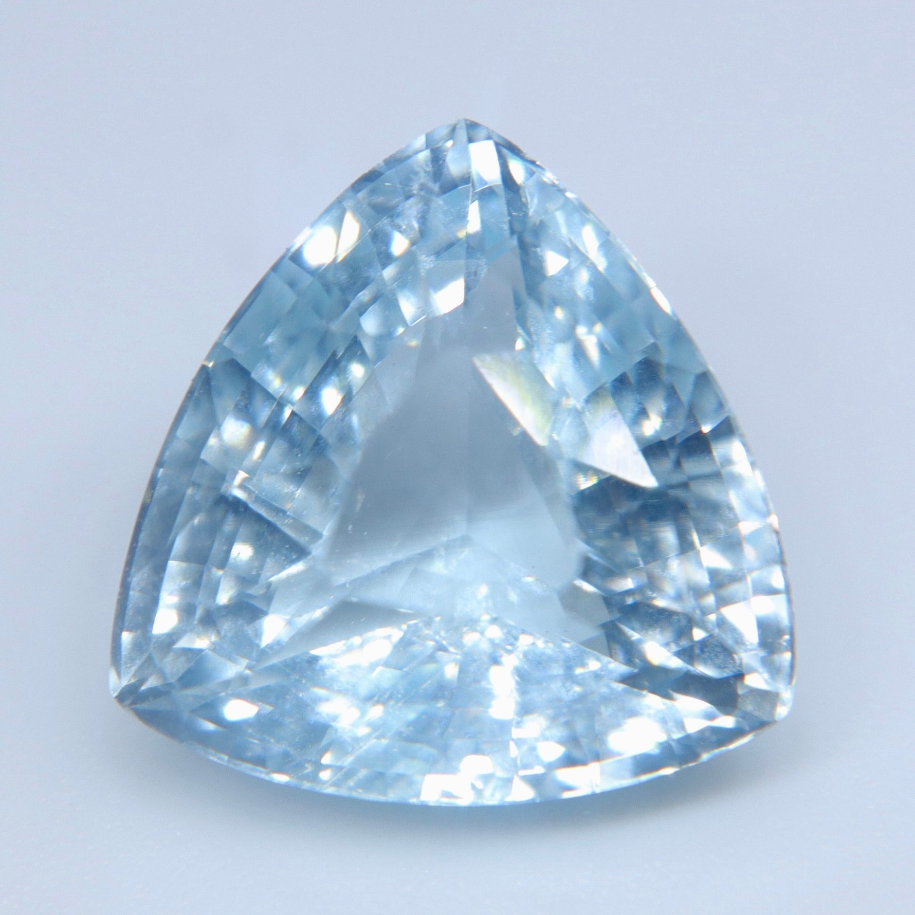 100% Natural Aquamarine 7.37 Carat Trillion Cut | Ceylon VVS | Loose Faceted Gemstone - Sapphirepal