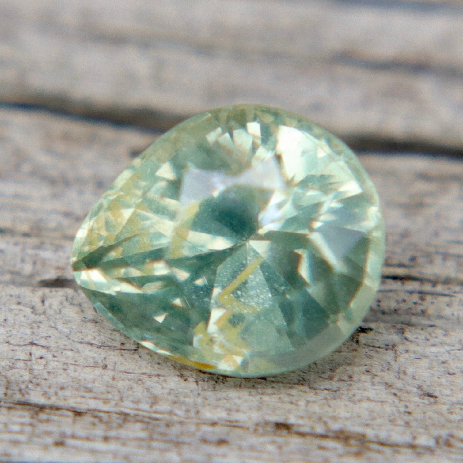 1.03 ct Natural Green Sapphire – Pear Cut (Ceylon, Unheated &amp; Untreated) - Sapphirepal