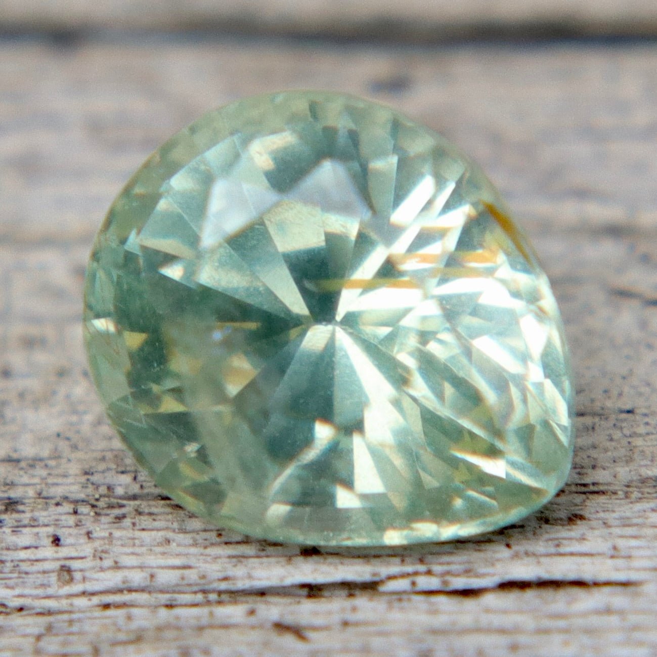 1.03 ct Natural Green Sapphire – Pear Cut (Ceylon, Unheated &amp; Untreated) - Sapphirepal