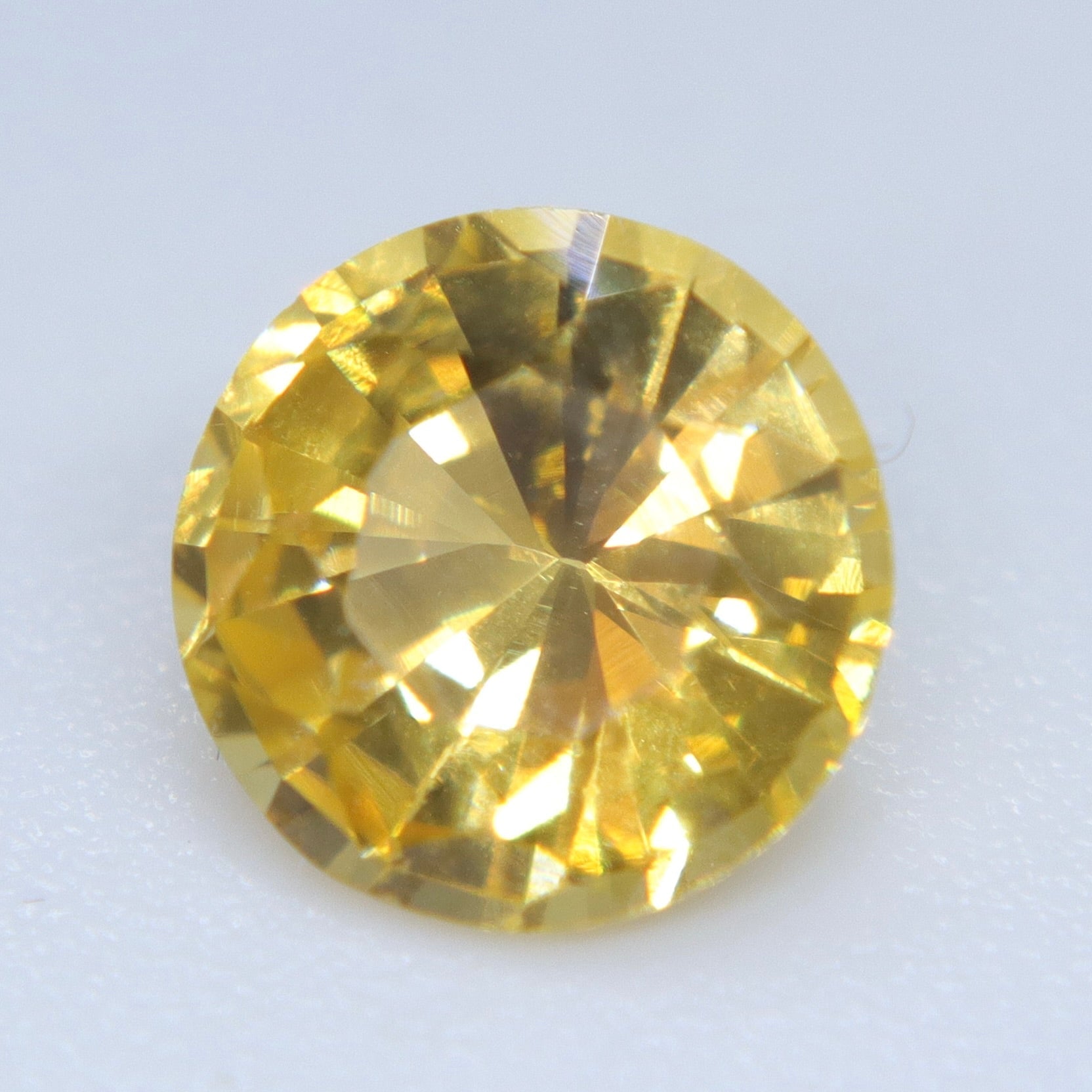 1.07ct Natural Vivid Yellow Sapphire – Round Cut Ceylon Gemstone - Sapphirepal