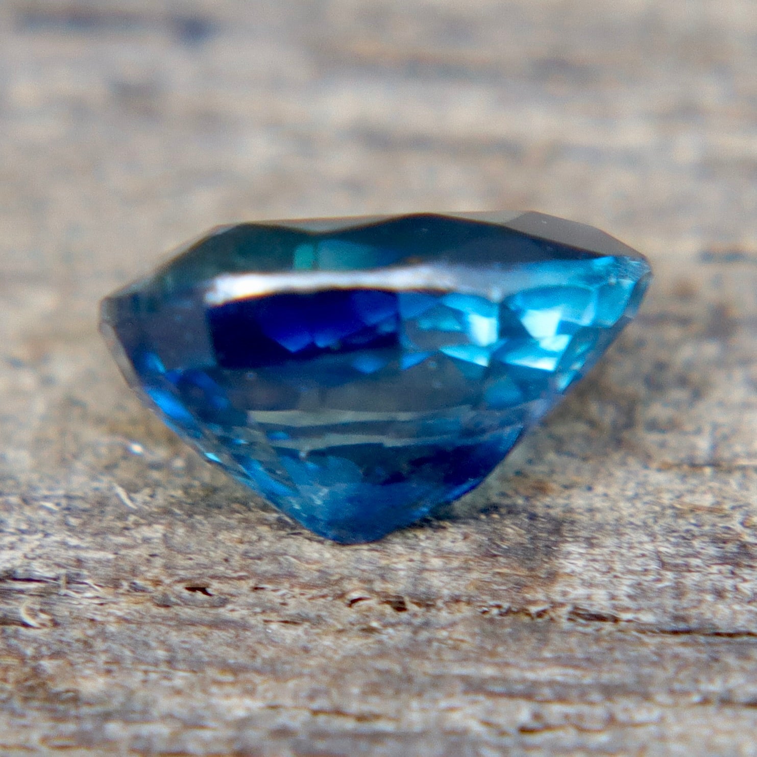 1.10ct Natural Blue Green Sapphire (Unheated) – Oval Cut Madagascar | Eye Clean - Sapphirepal