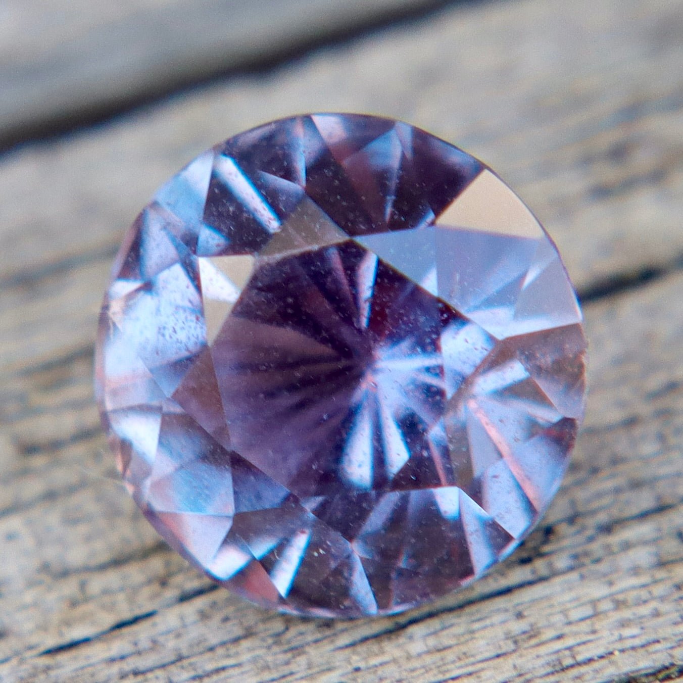 1.16ct Natural Pinkish Purple Sapphire – Round Cut (Ceylon, Unheated, VS) - Sapphirepal