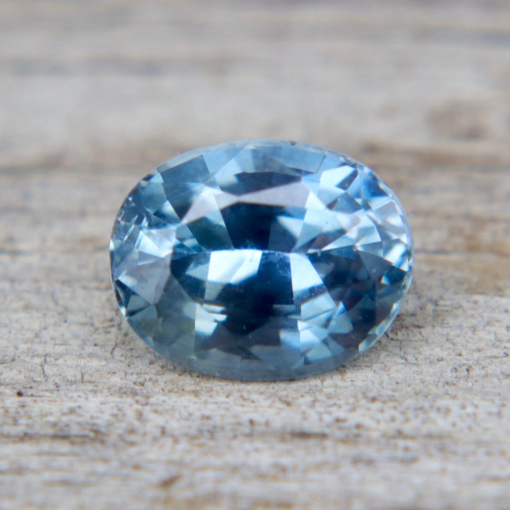 1.22ct Natural Blue Sapphire — Oval Cut (Ceylon, Unheated &amp; Untreated, VVS) - Sapphirepal