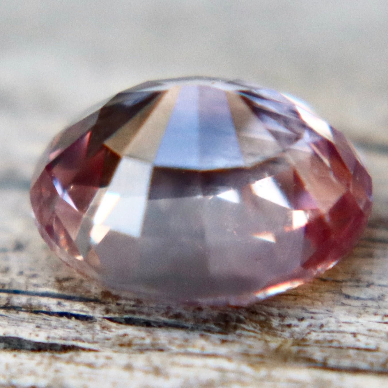 1.24 Carat Natural Padparadscha Sapphire – Unheated Oval Cut Ceylon Gemstone - Sapphirepal