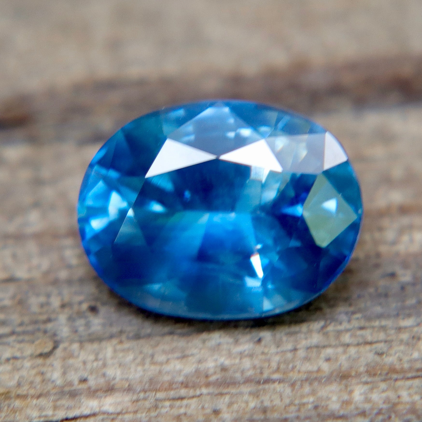 1.27ct Australian Natural Blue Sapphire (Green Undertone) – Oval Cut | VS Clarity - Sapphirepal