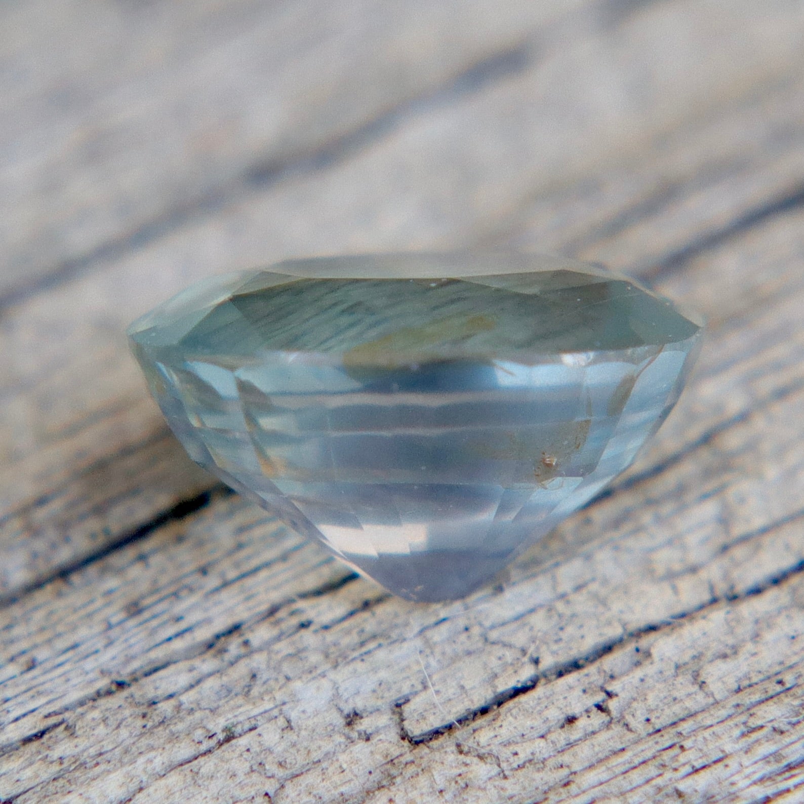 1.30ct Natural Gray Sapphire – Oval Cut (Ceylon, Unheated & Untreated, I Clarity) - Sapphirepal