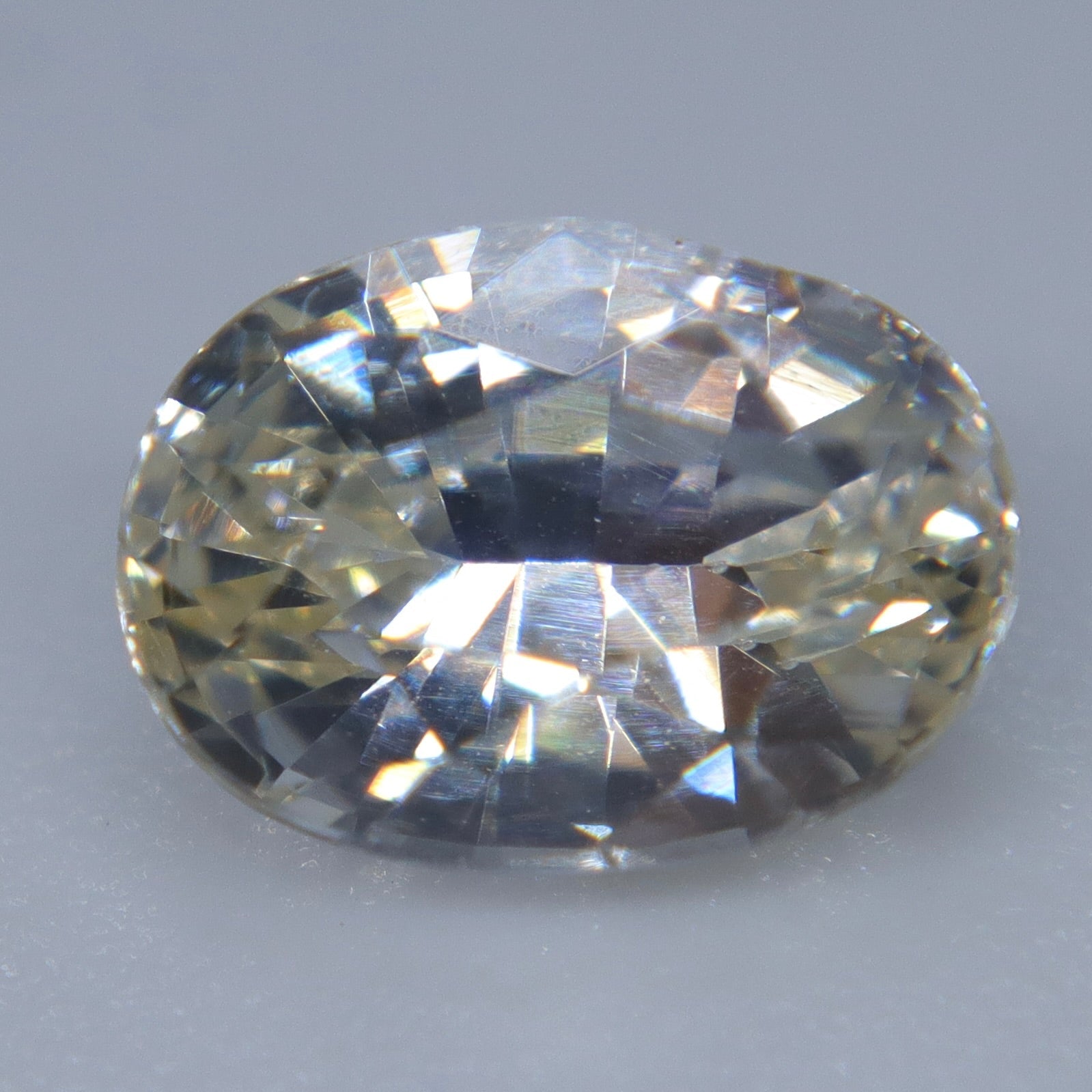1.45ct Natural Sapphire with Yellow Hint – Ceylon Oval Cut - Sapphirepal