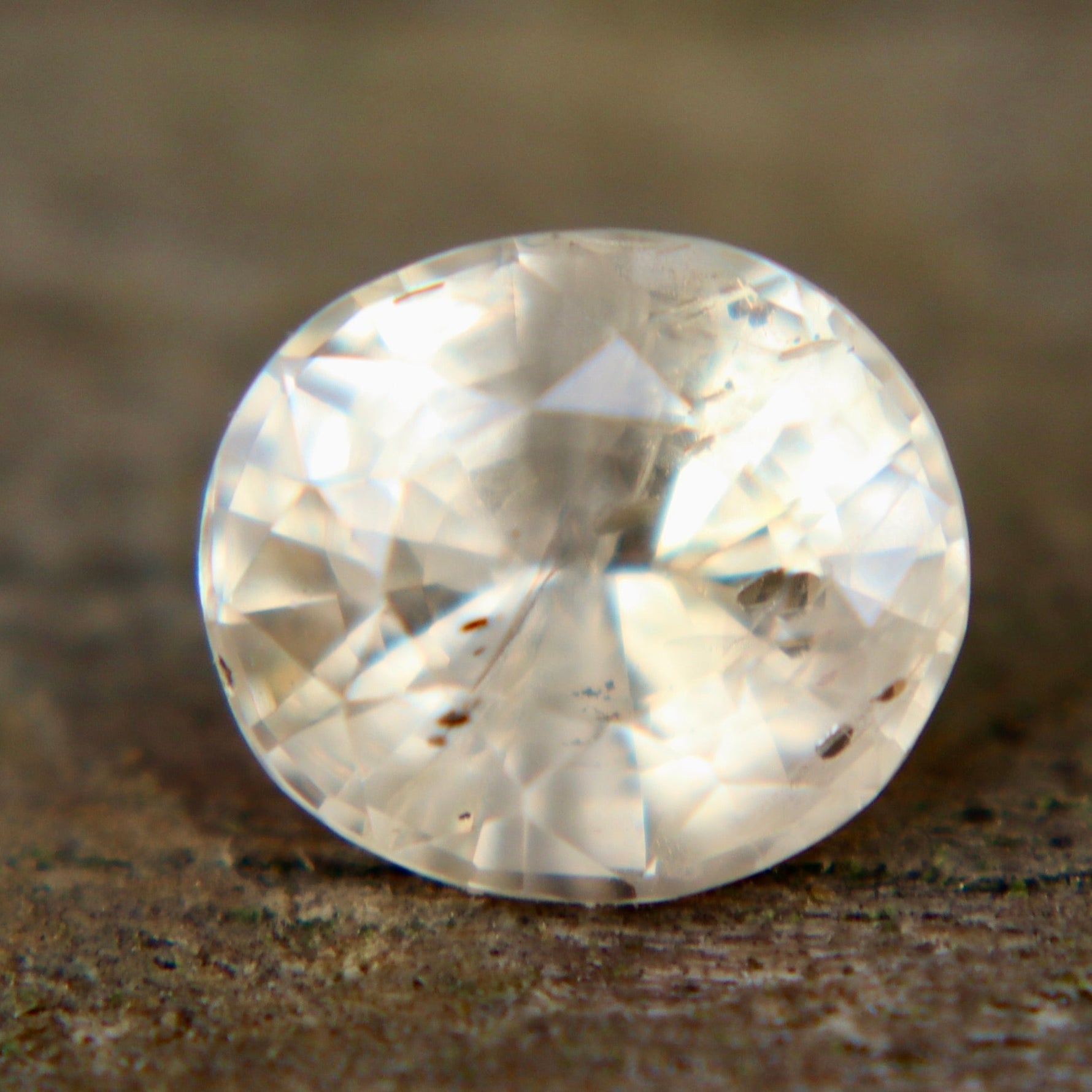 1.60 Carat Natural Pale Peach Sapphire – Unheated Ceylon Oval Gemstone - Sapphirepal