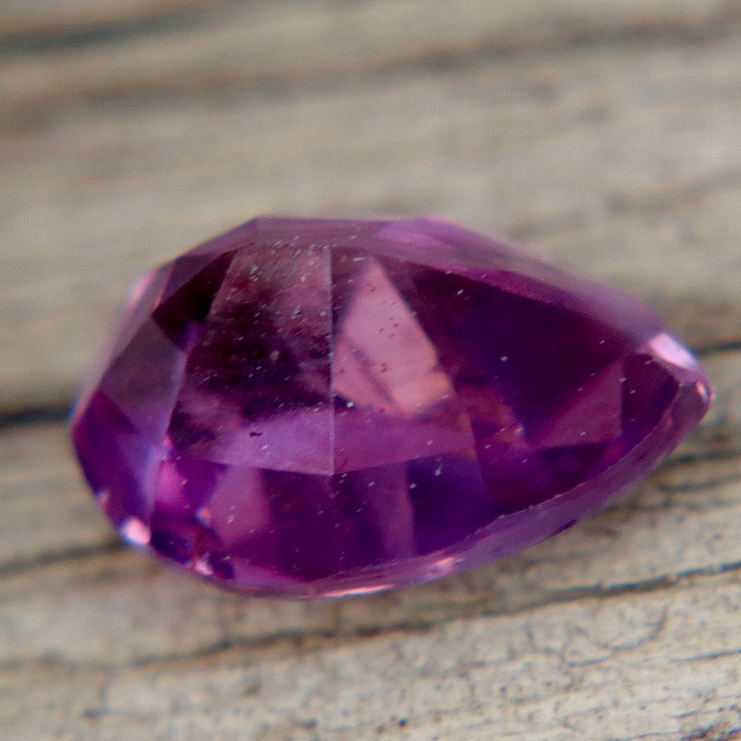 1.65 Carat Purplish Pink Sapphire – Pear Cut | Unheated Ceylon Natural Gemstone - Sapphirepal