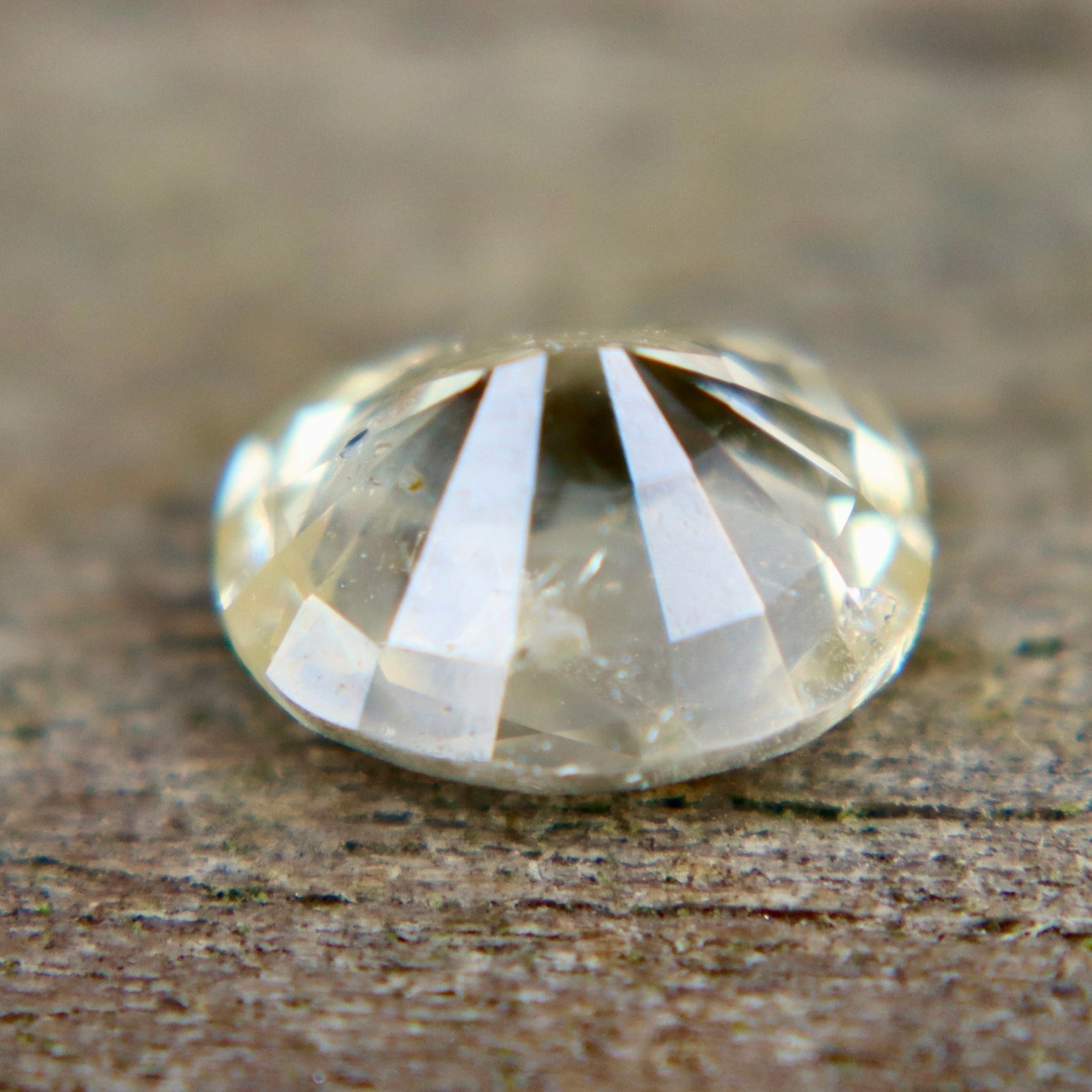 1.73 Carat Natural Yellow Sapphire – Oval Cut | Unheated Gem from Ceylon - Sapphirepal