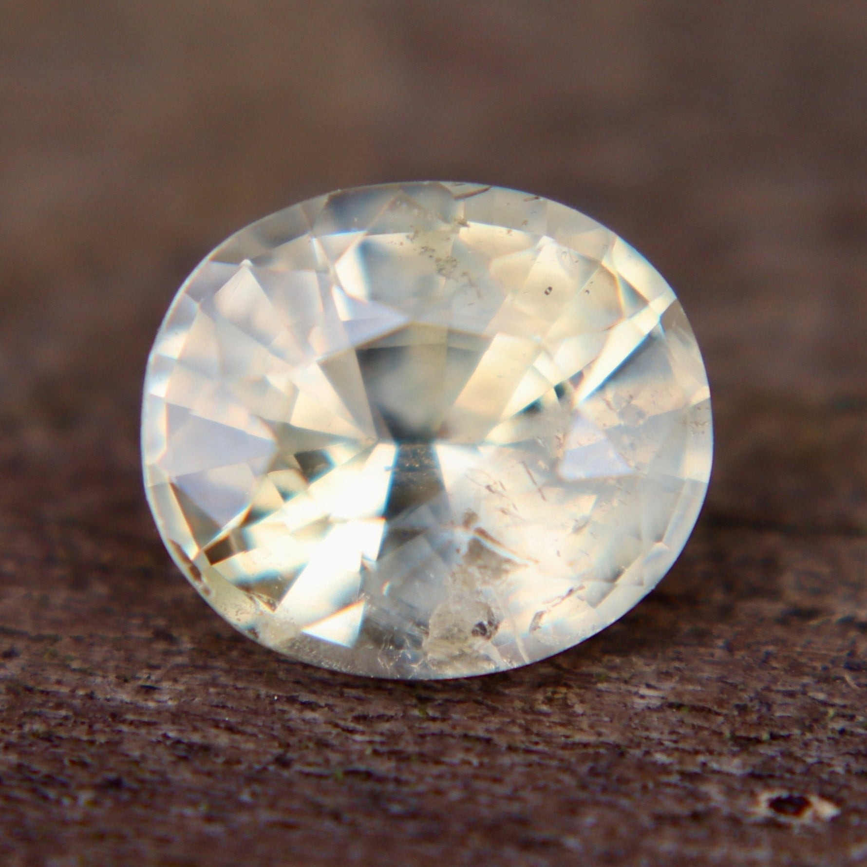 1.73 Carat Natural Yellow Sapphire – Oval Cut | Unheated Gem from Ceylon - Sapphirepal
