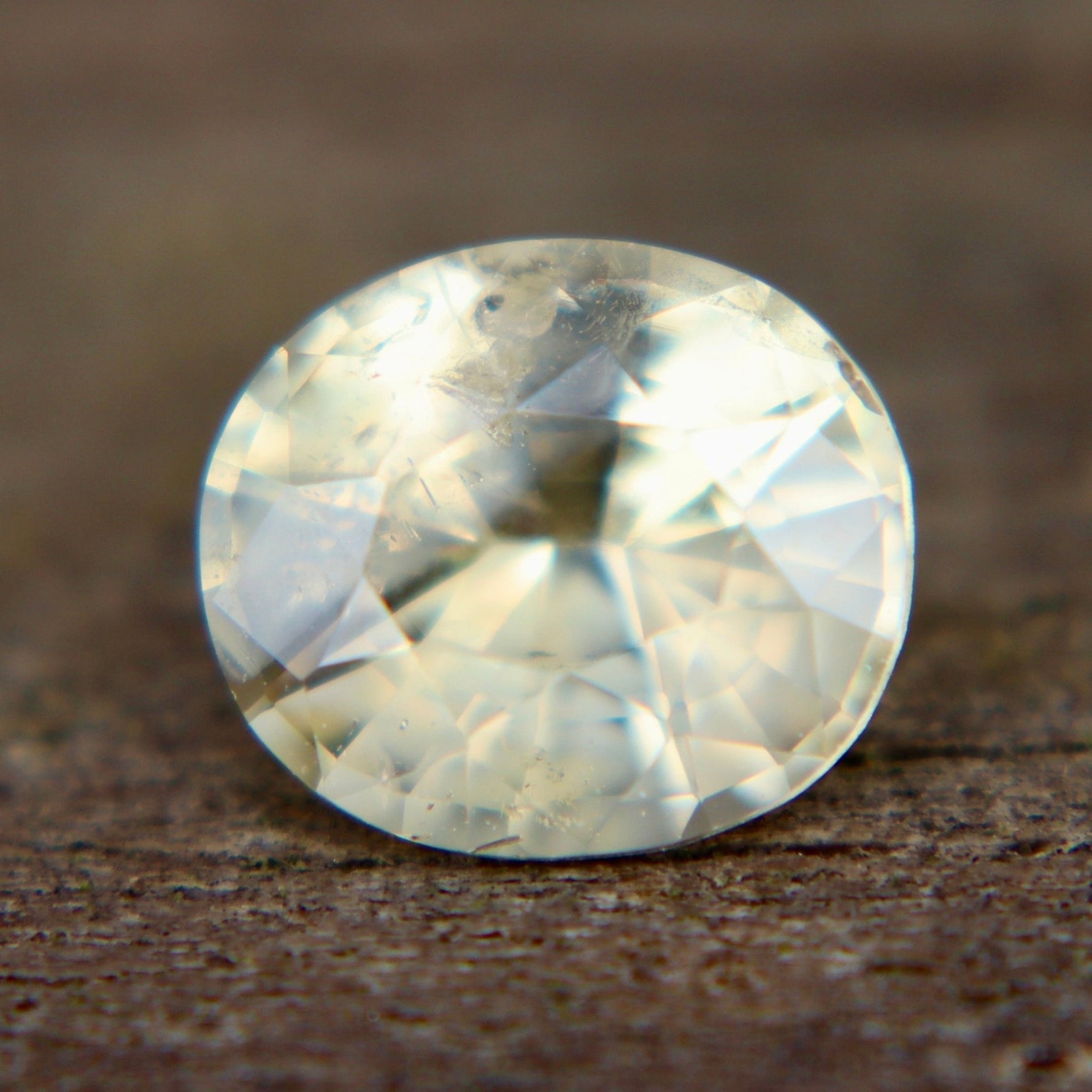 1.73 Carat Natural Yellow Sapphire – Oval Cut | Unheated Gem from Ceylon - Sapphirepal