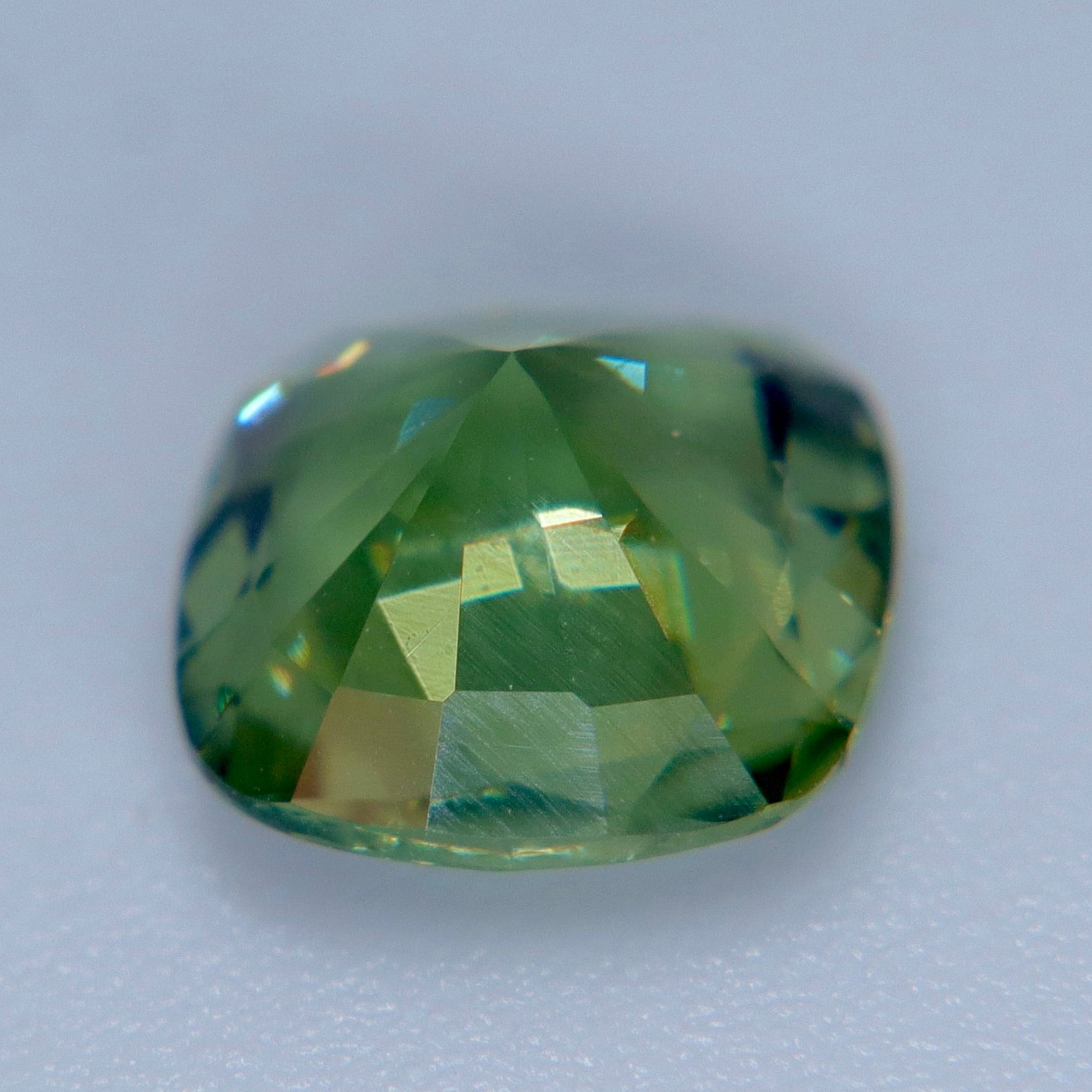 1.74 ct Natural Color - Change Alexandrite Cushion Cut | VVS Look | Untreated Gemstone - Sapphirepal