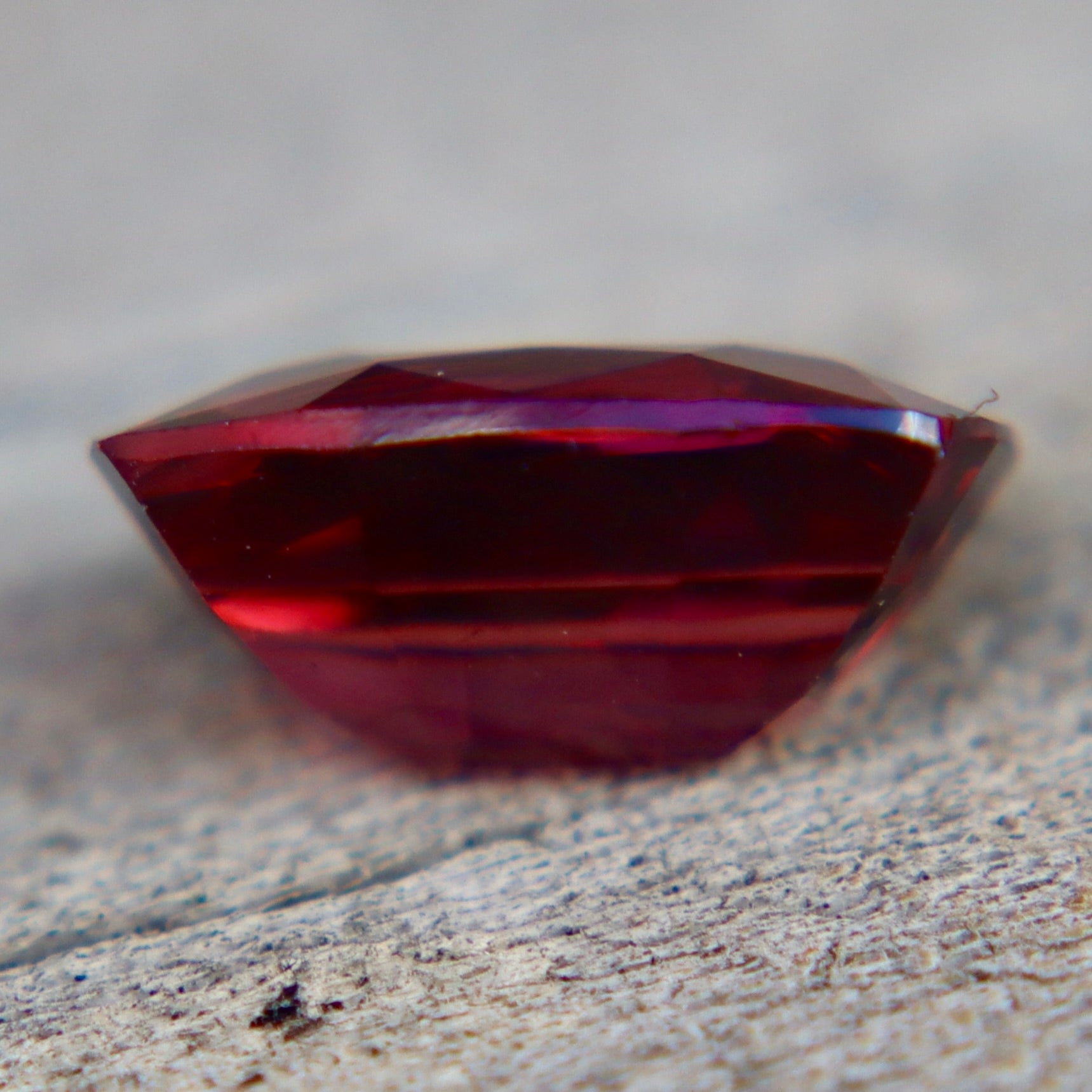 1.85 Carat Natural Garnet – Cushion Cut VVS Loose Gemstone (Earth Sourced) - Sapphirepal