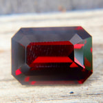 20.67 Carat Natural Garnet Emerald Cut | VVS Ceylon Earth - Sourced Gemstone - Sapphirepal