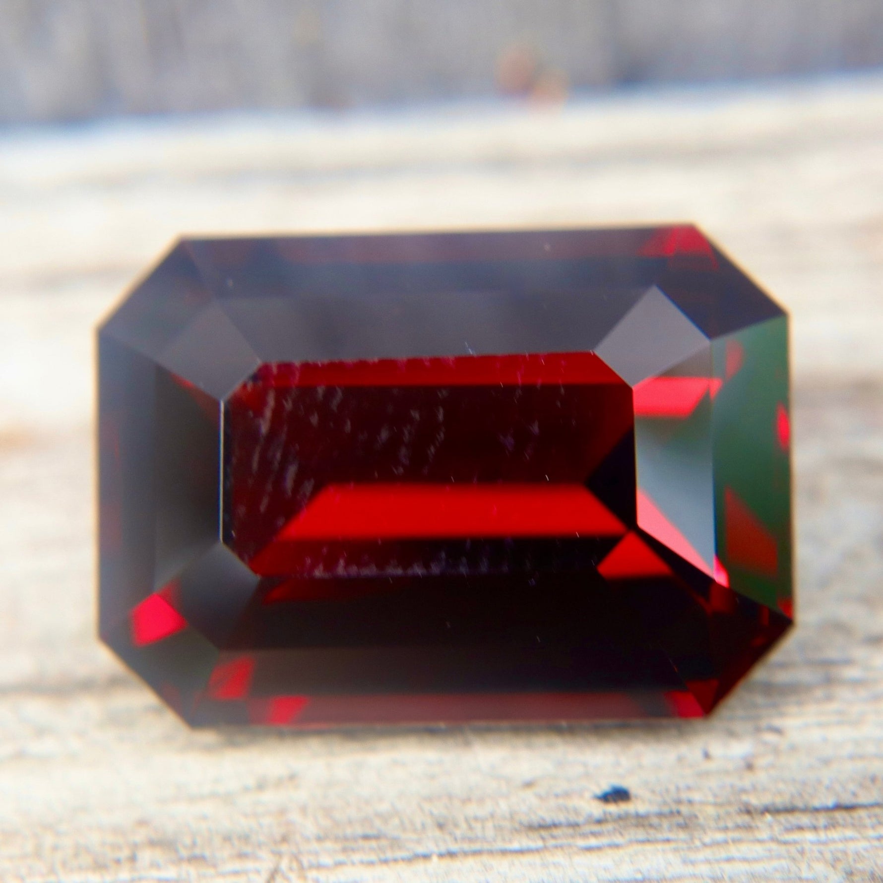 20.67 Carat Natural Garnet Emerald Cut | VVS Ceylon Earth - Sourced Gemstone - Sapphirepal