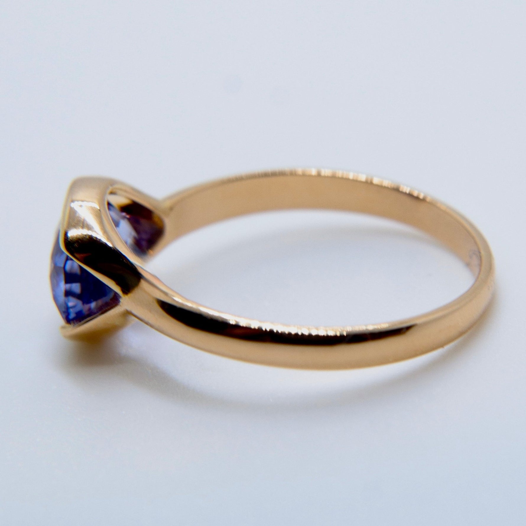 2.09ct Natural Purple Sapphire Ring in 18K Gold – Unheated Ceylon Sapphire - Sapphirepal