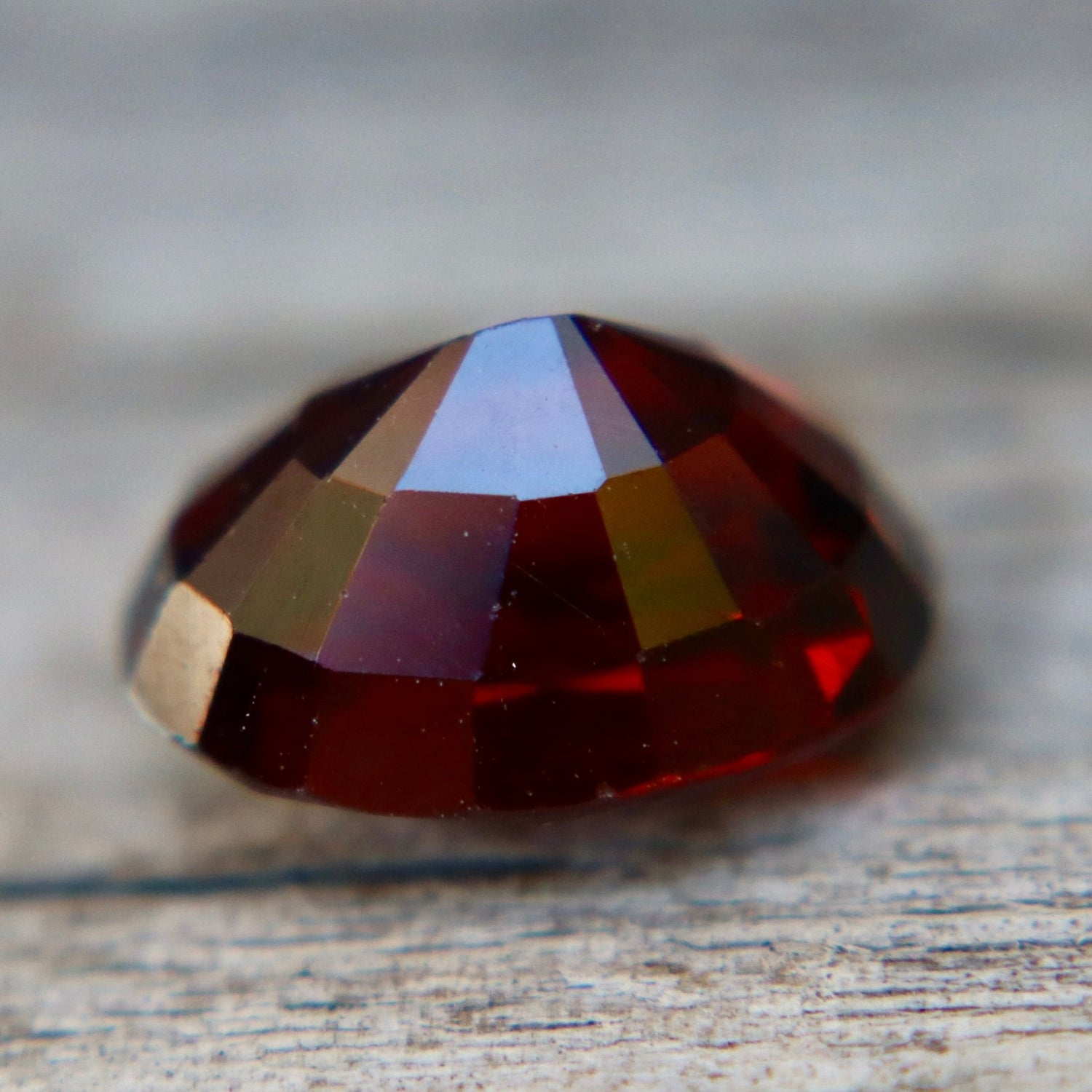 3.51 Carat Natural Garnet – Oval Cut Ceylon Loose Gemstone - Sapphirepal