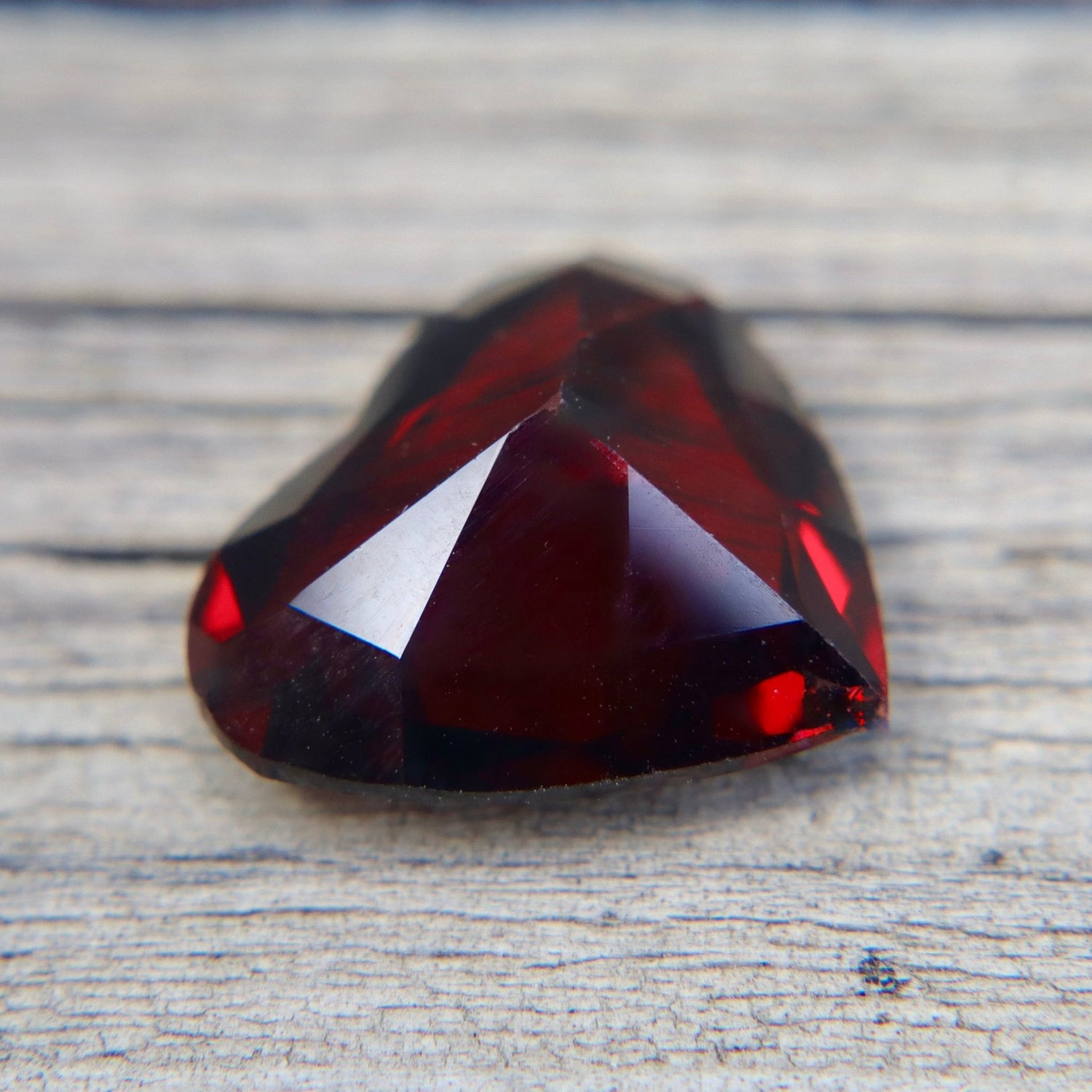 9.75 Carat Natural Garnet – Heart Cut VS Loose Gemstone (Earth Sourced & Untreated) - Sapphirepal