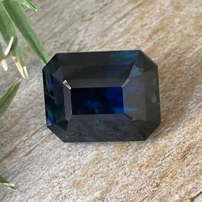 Australian Blue Green Sapphire gems-756e