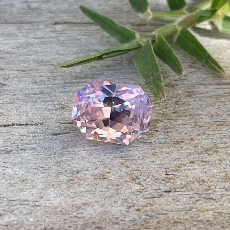 Extremely Rare Natural Padparadsha Sapphire gems-756e